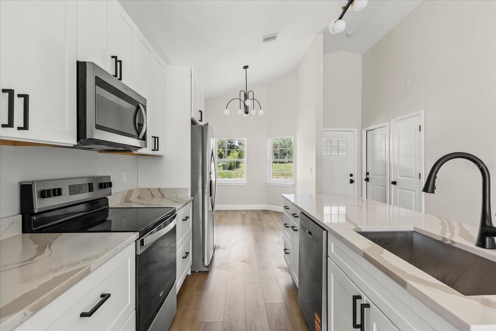 Image 7 of 30 For 817 Mcdonald Avenue