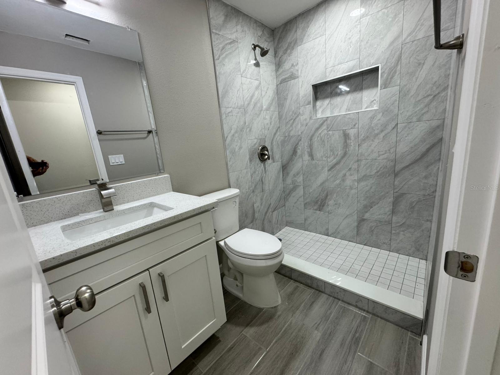 Image 10 of 19 For 1139 Poppy Avenue