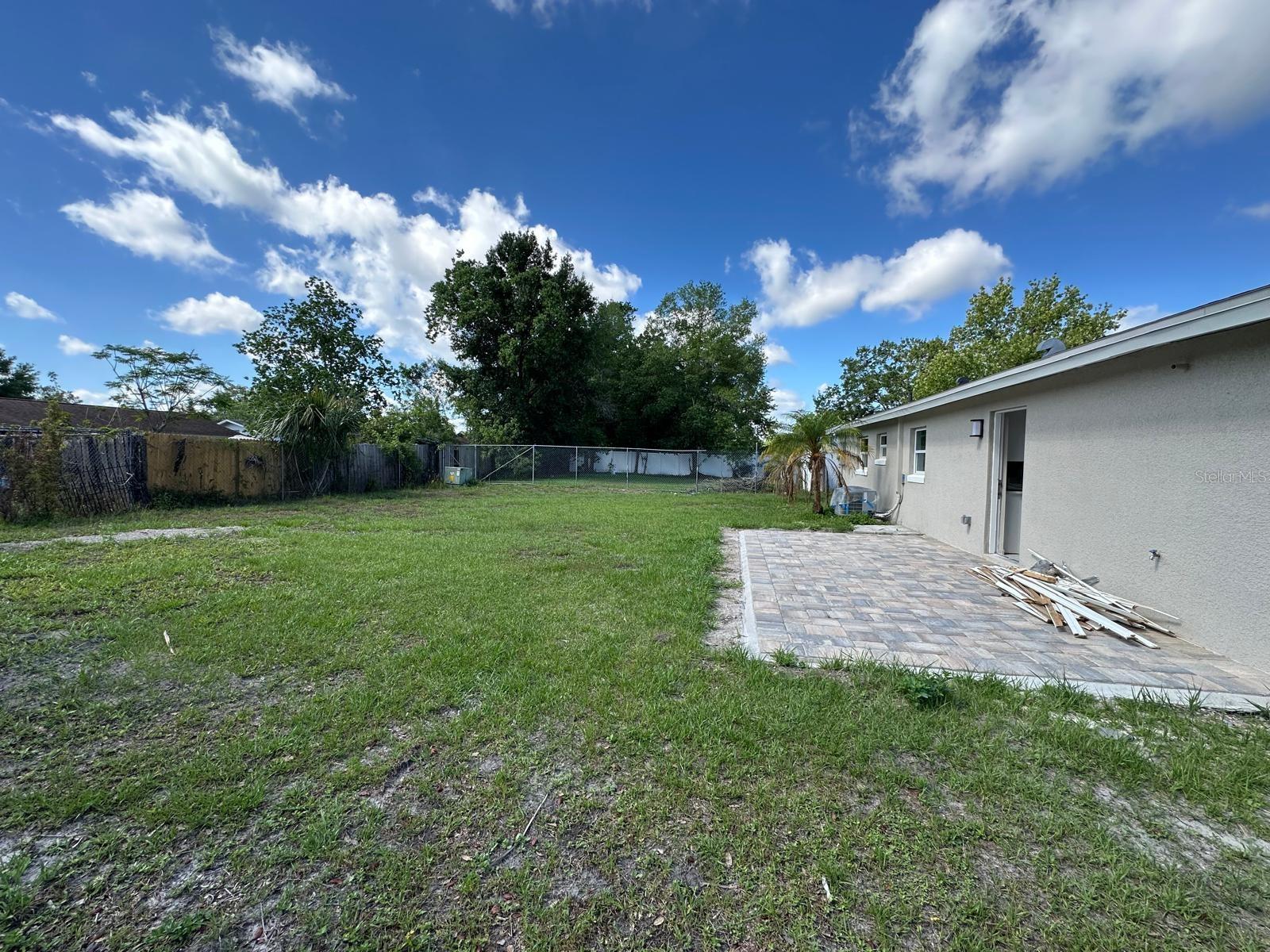 Image 17 of 19 For 1139 Poppy Avenue