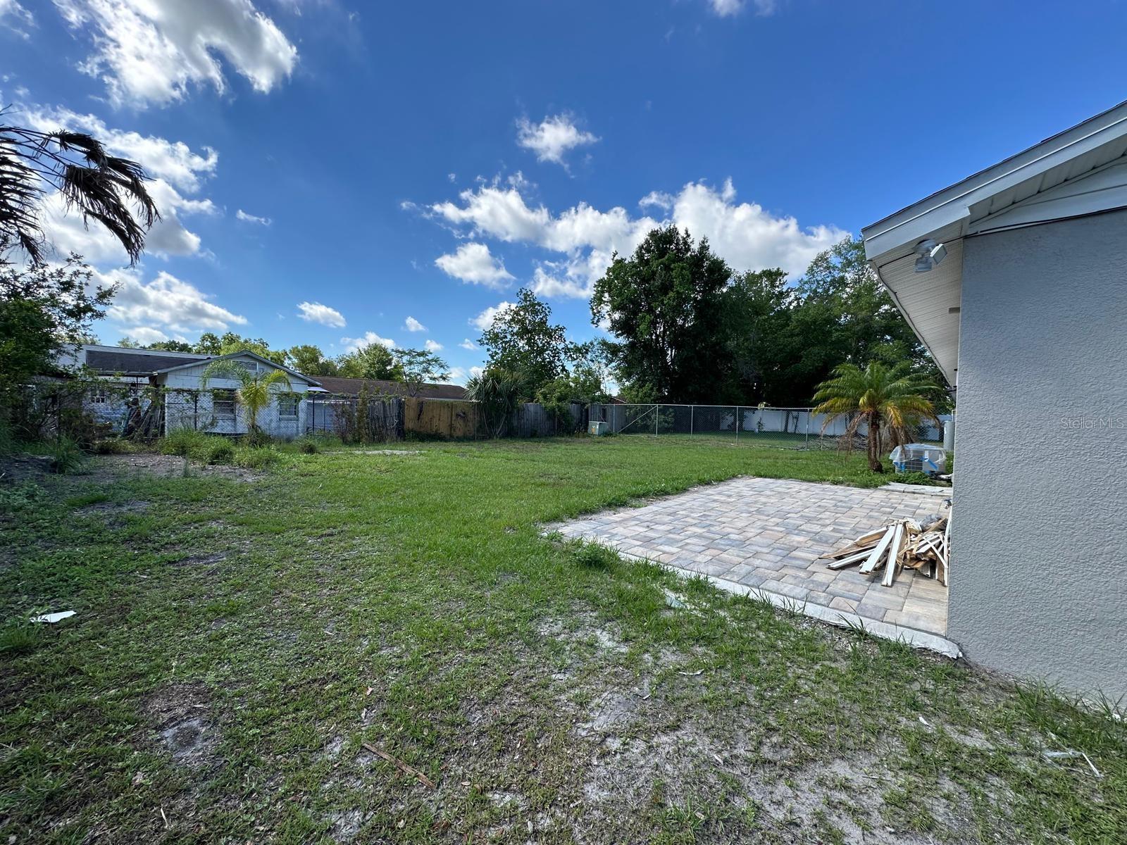 Image 18 of 19 For 1139 Poppy Avenue