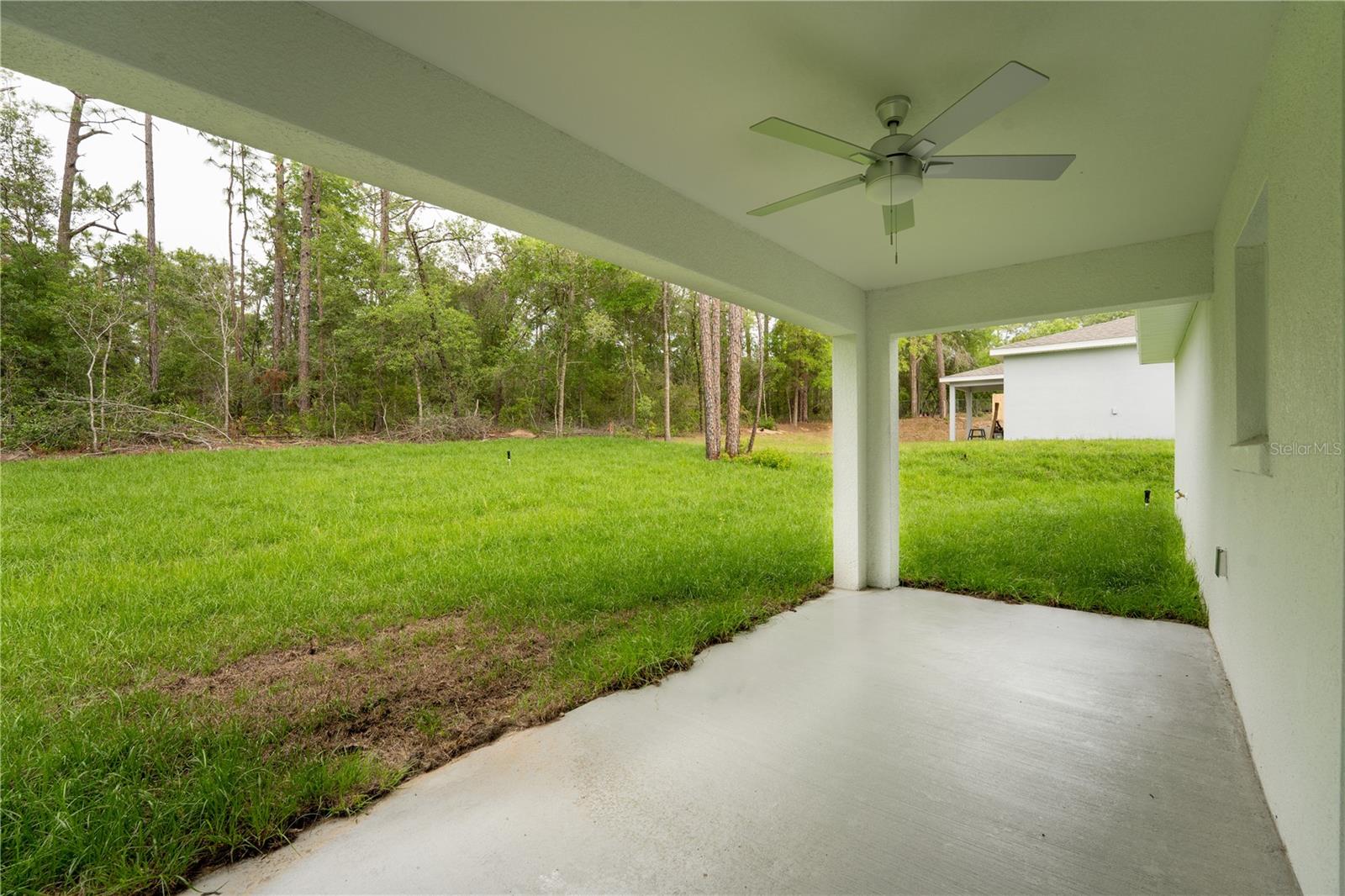Listing photo id 28 for 9299 Tahiti Way