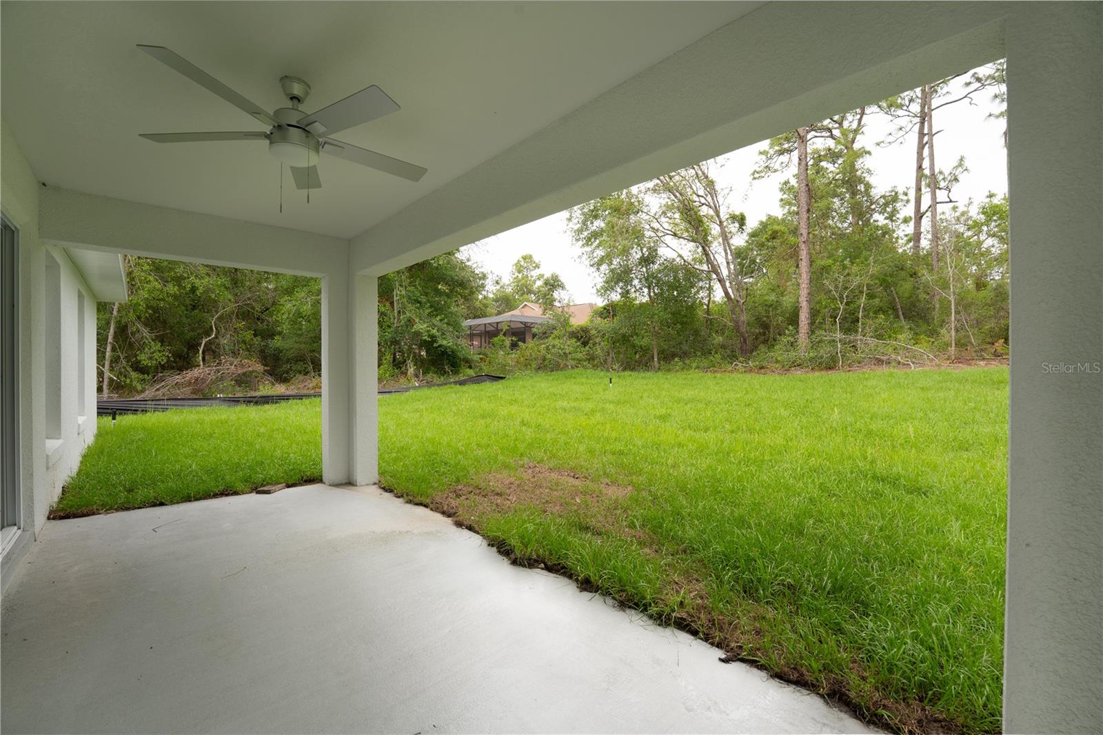 Listing photo id 29 for 9299 Tahiti Way