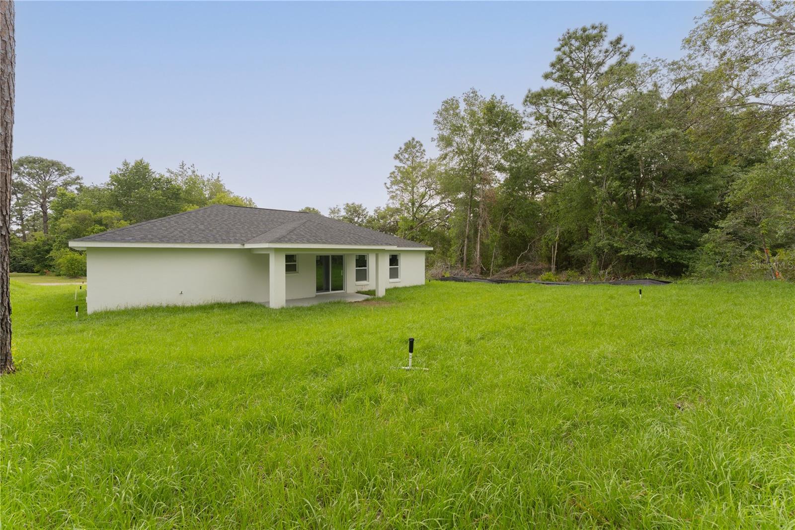 Listing photo id 36 for 9299 Tahiti Way