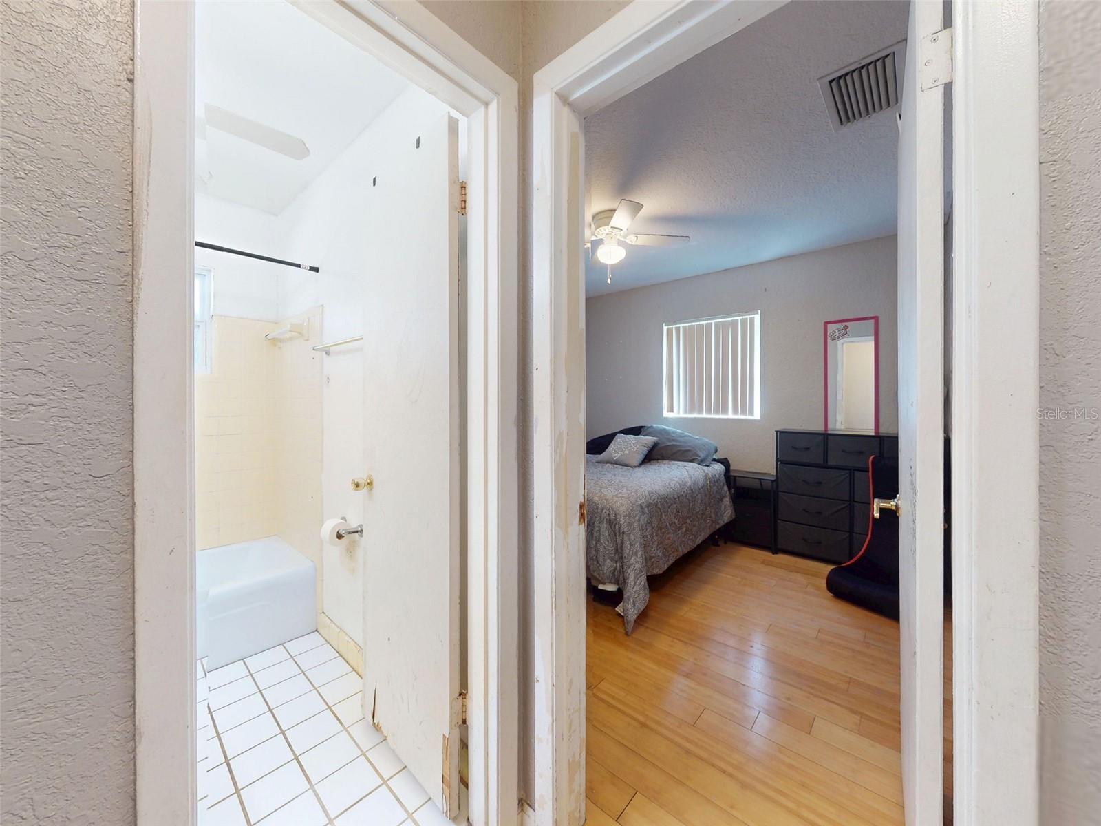 Image 23 of 49 For 720 Meadow Street