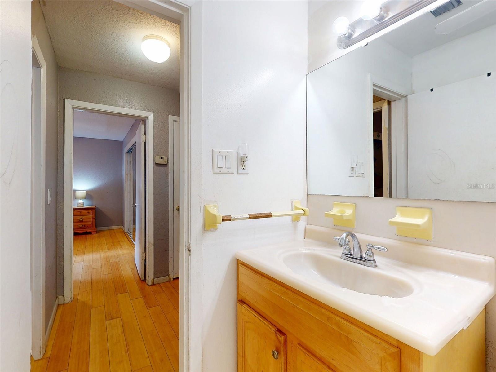 Image 33 of 49 For 720 Meadow Street