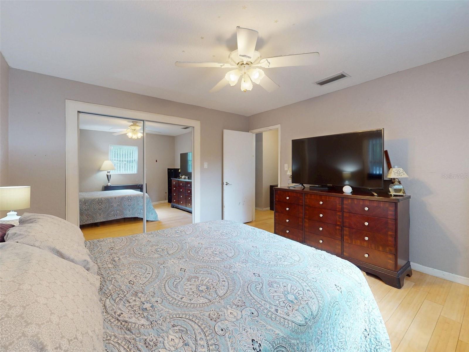 Image 41 of 49 For 720 Meadow Street