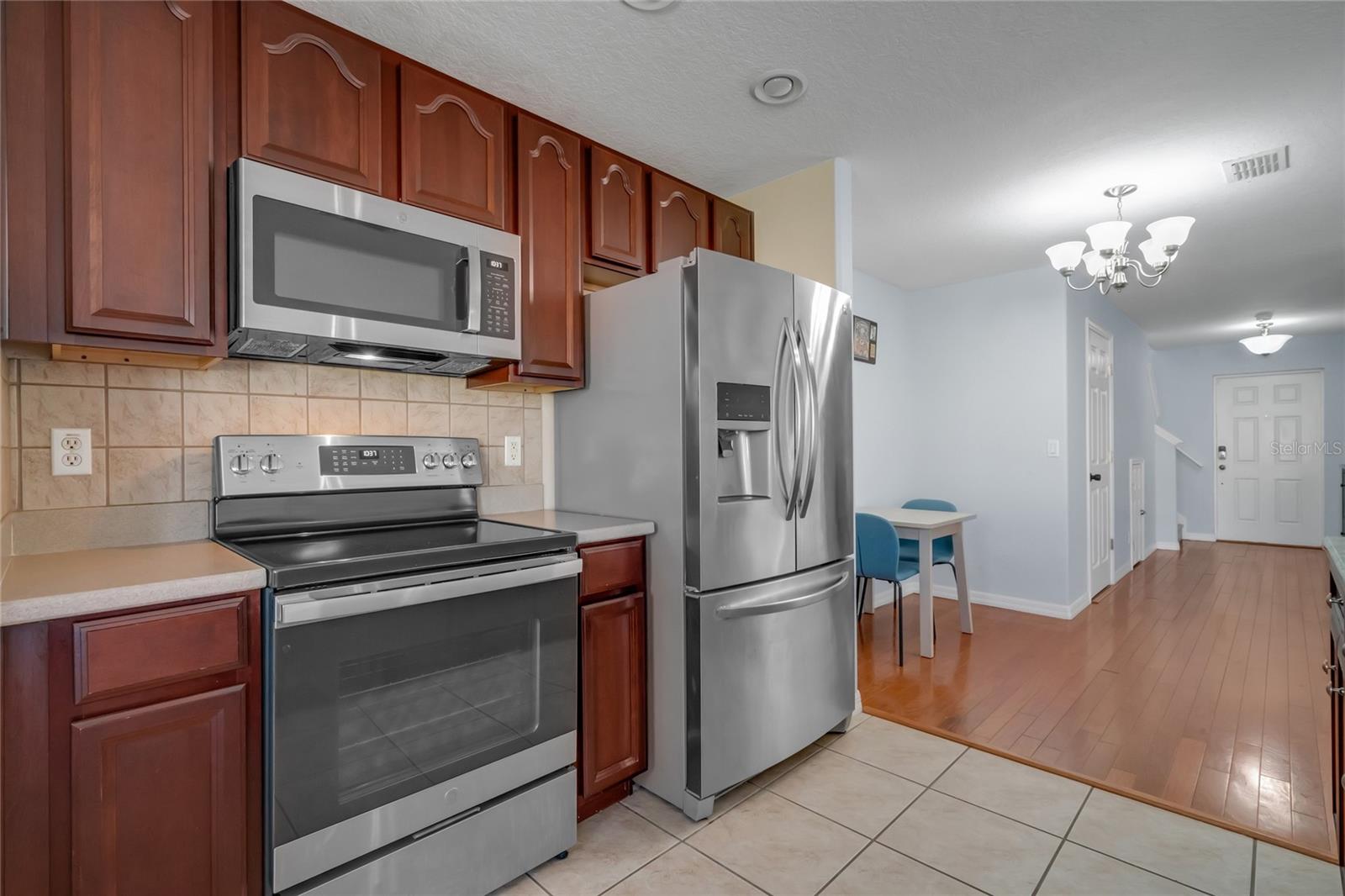 Image 4 of 23 For 2120 Windsor Lake Circle