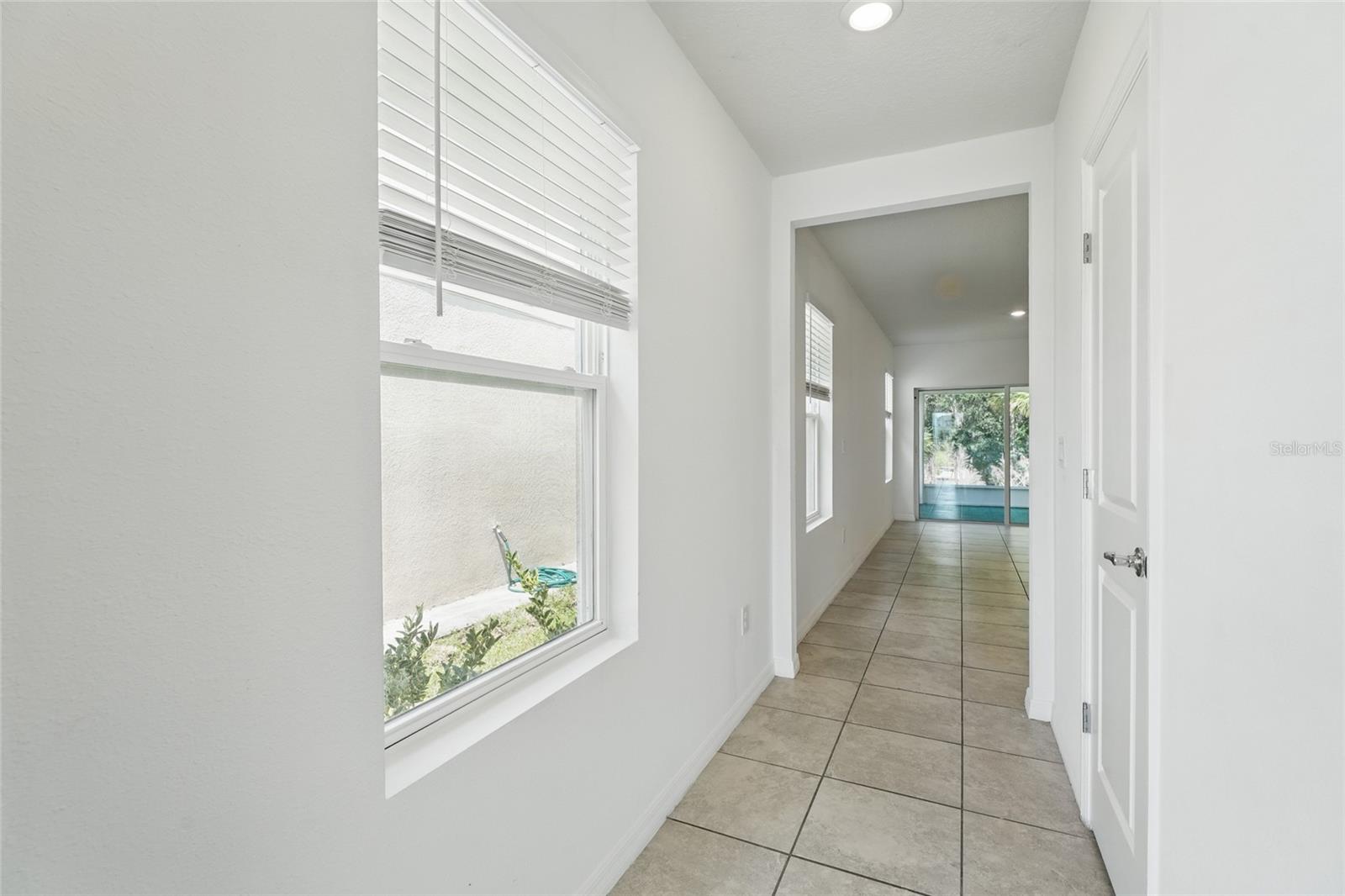 Image 24 of 61 For 5079 Royal Point Avenue