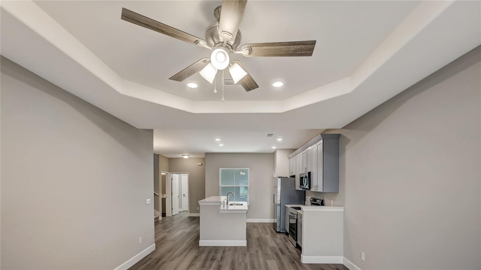 Image 11 of 25 For 8584 Magnificent Lane
