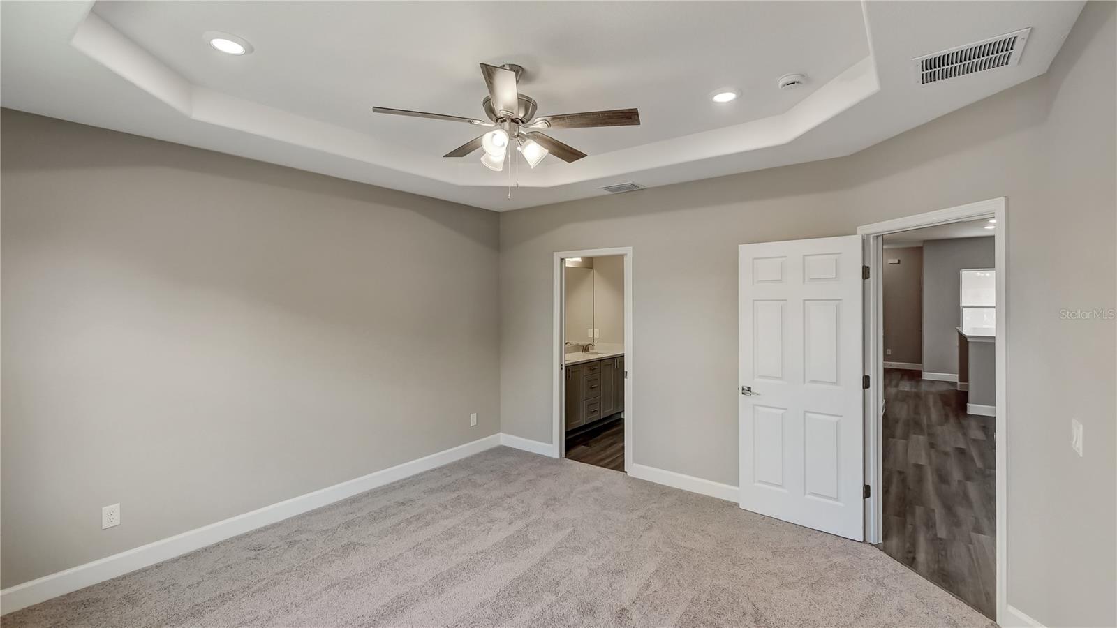 Image 12 of 25 For 8584 Magnificent Lane