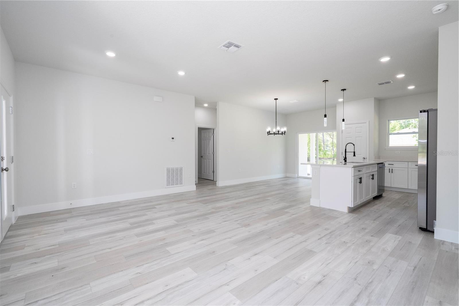 Image 20 of 43 For 10333 Halsey Way