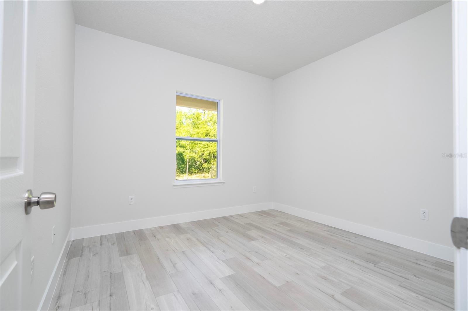 Image 24 of 43 For 10333 Halsey Way