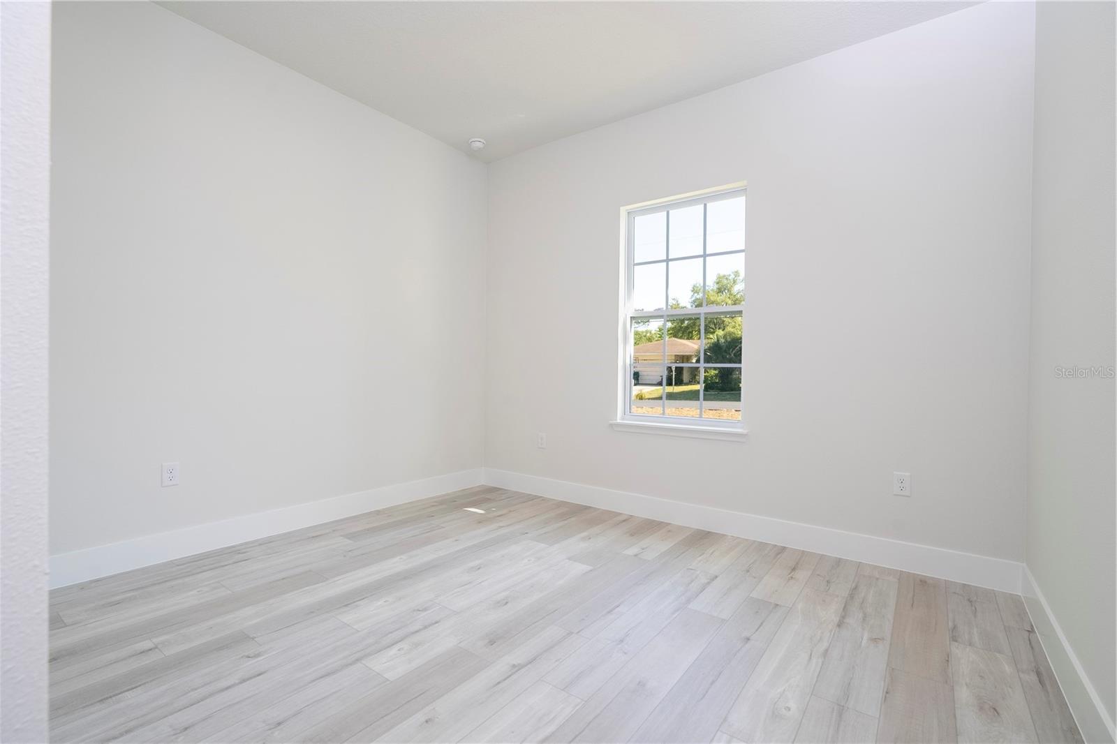Image 26 of 43 For 10333 Halsey Way