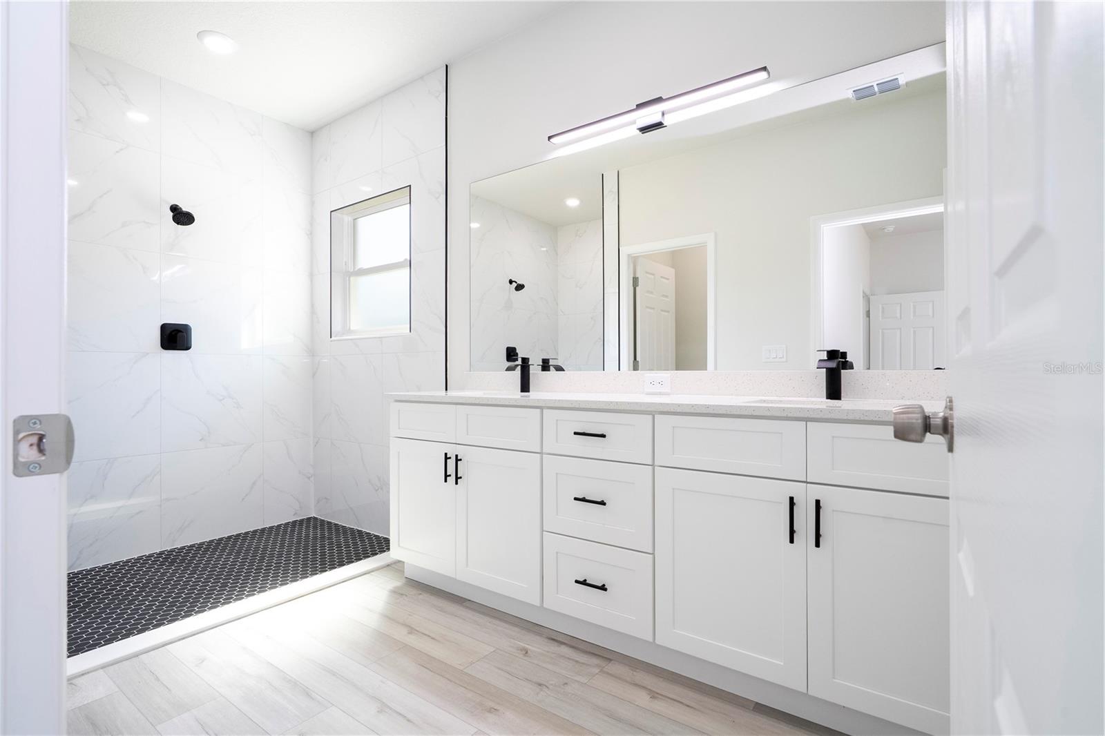 Image 38 of 43 For 10333 Halsey Way