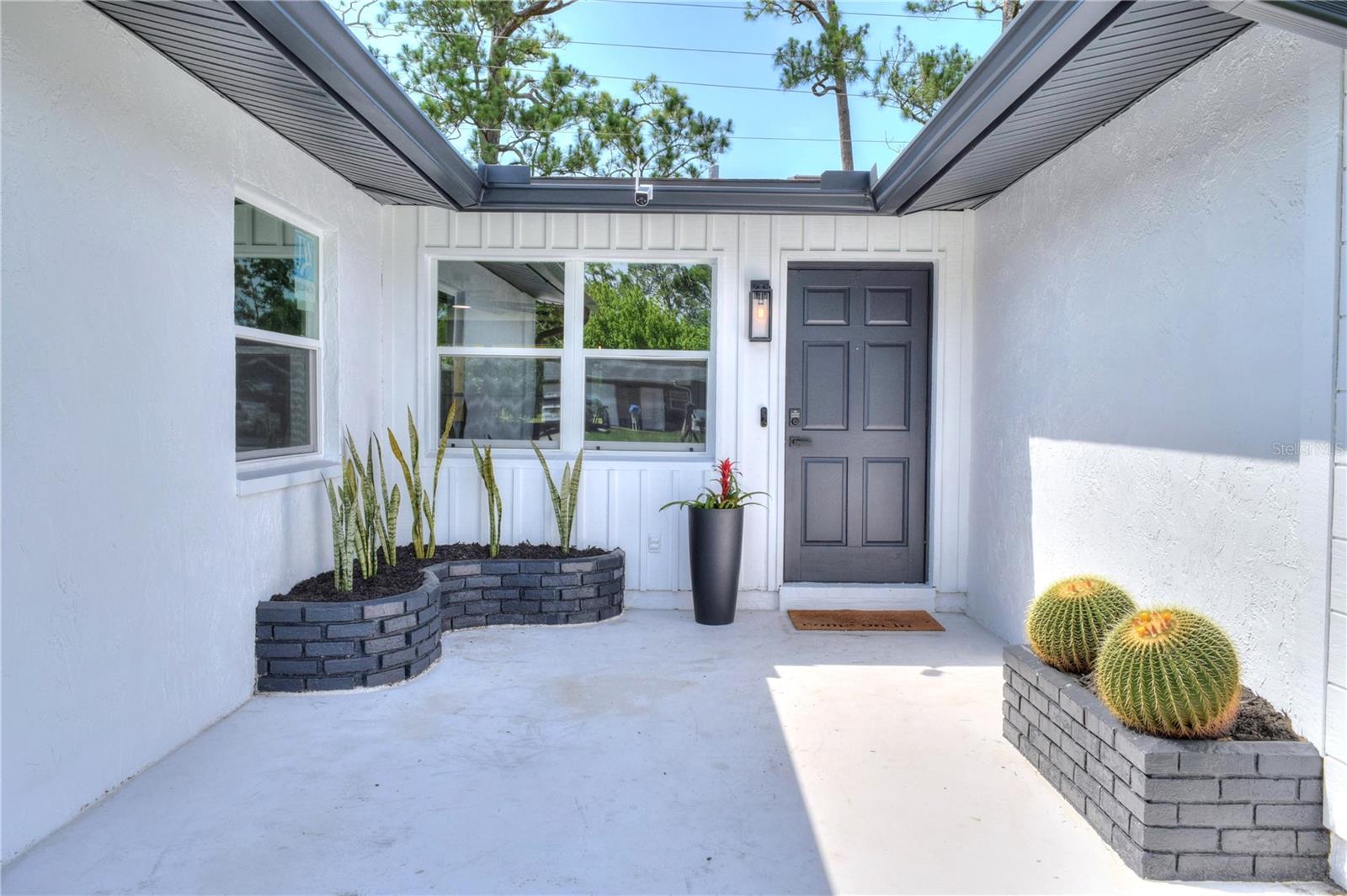 Image 4 of 57 For 550 Eagle Drive