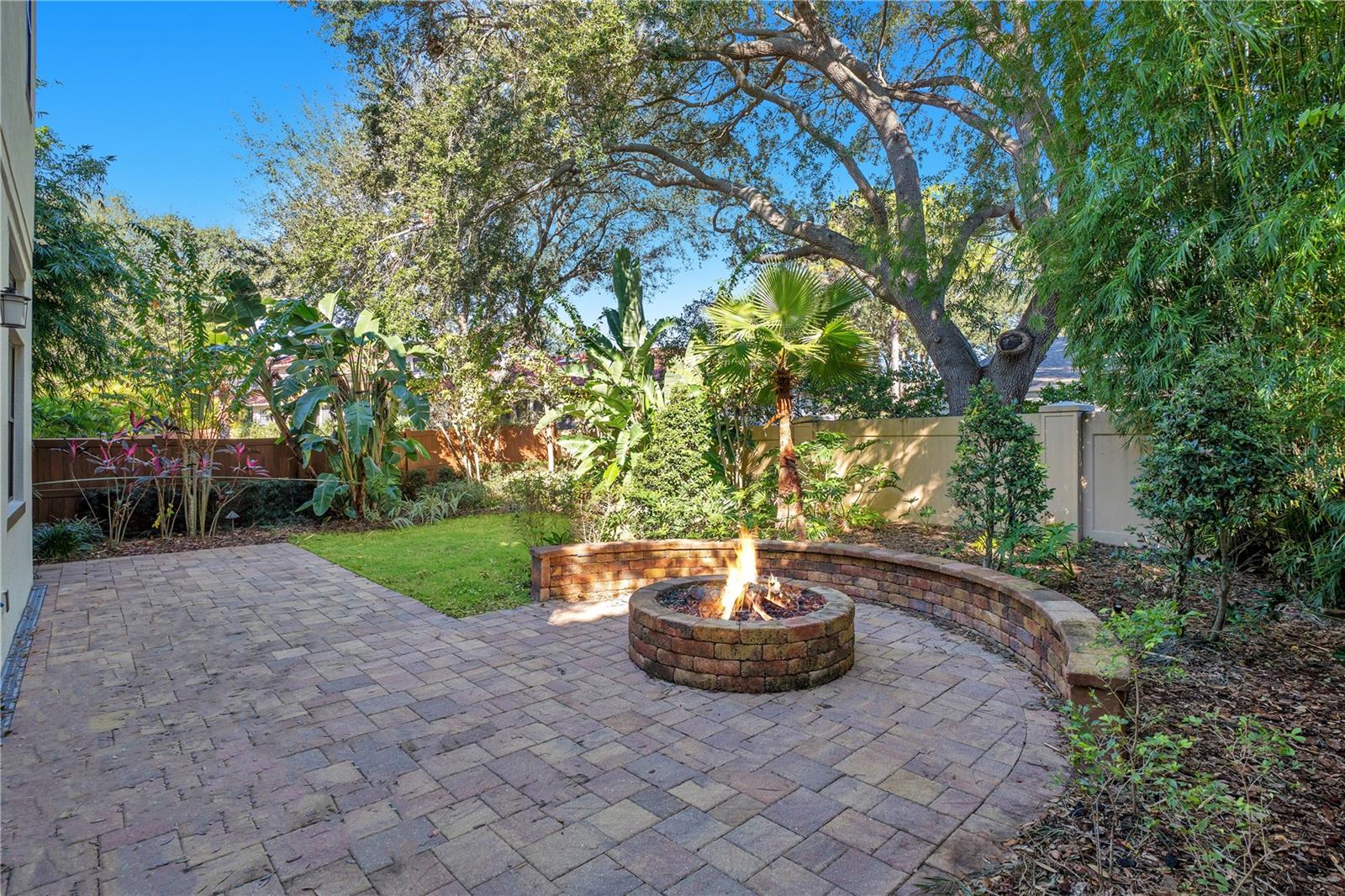 Image 34 of 44 For 8149 Via Vittoria Way