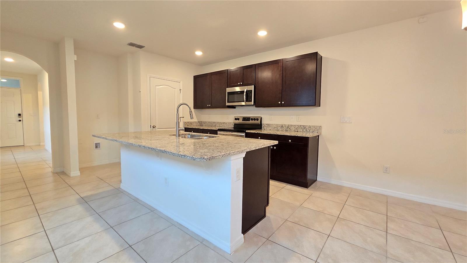 Image 4 of 28 For 3202 Timber Hawk Circle