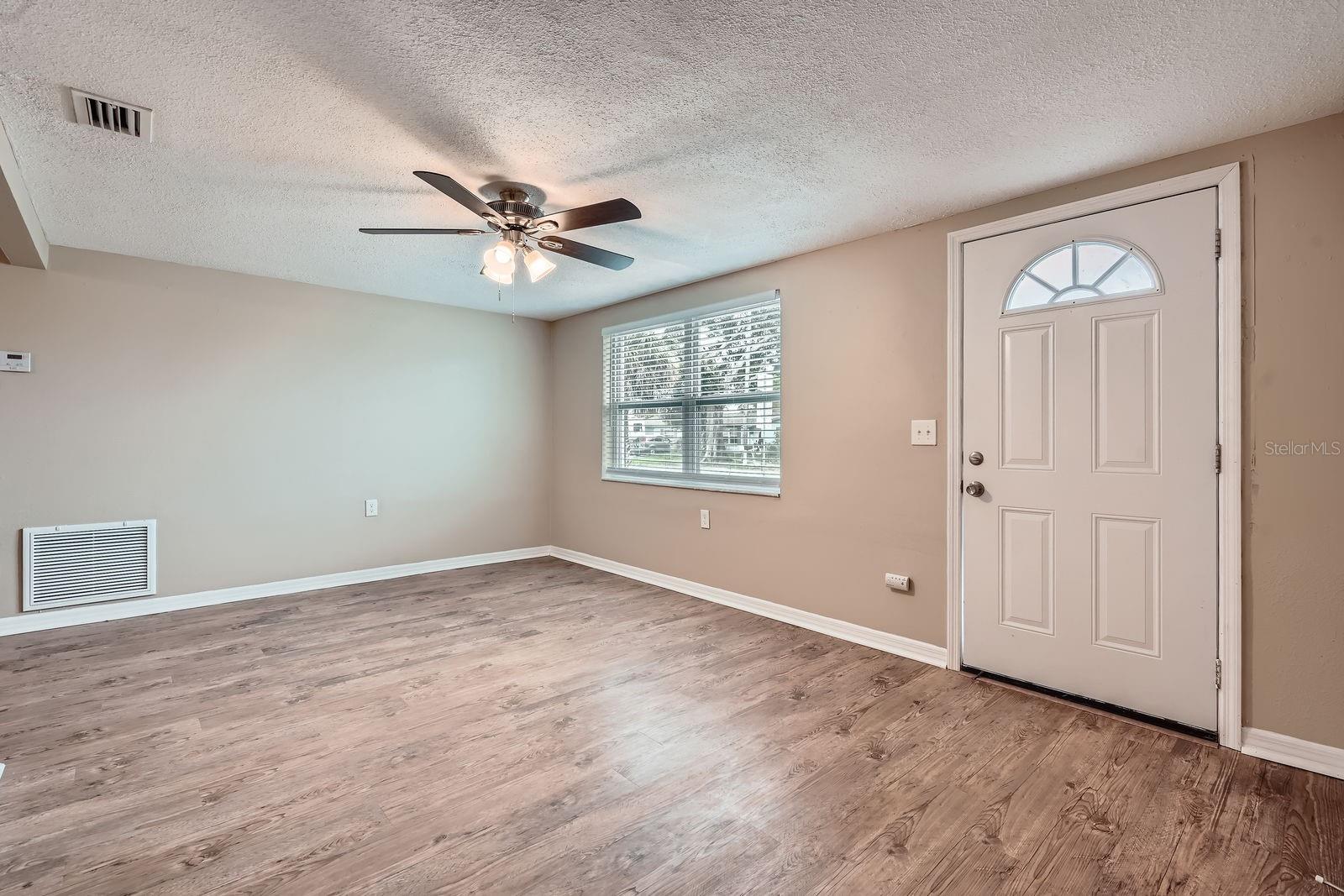 Image 11 of 33 For 5429 Flora Avenue