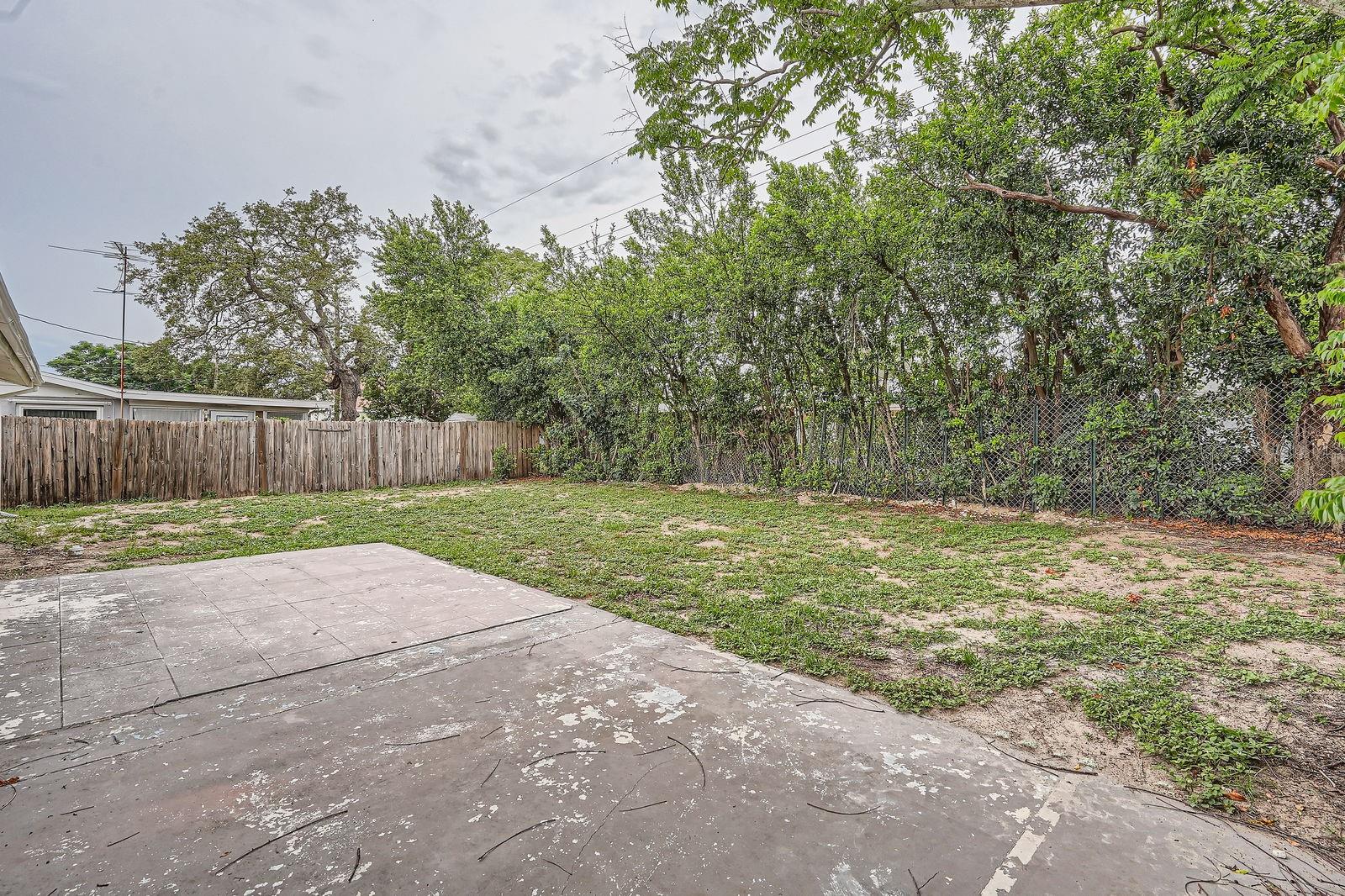 Image 30 of 33 For 5429 Flora Avenue