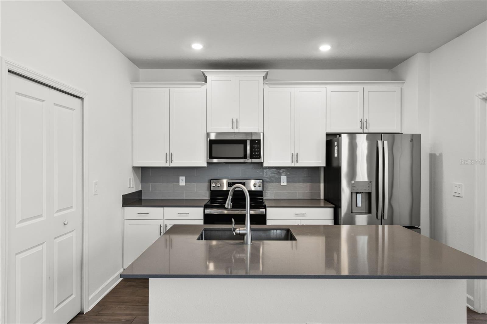Image 7 of 25 For 3124 Addison Boulevard