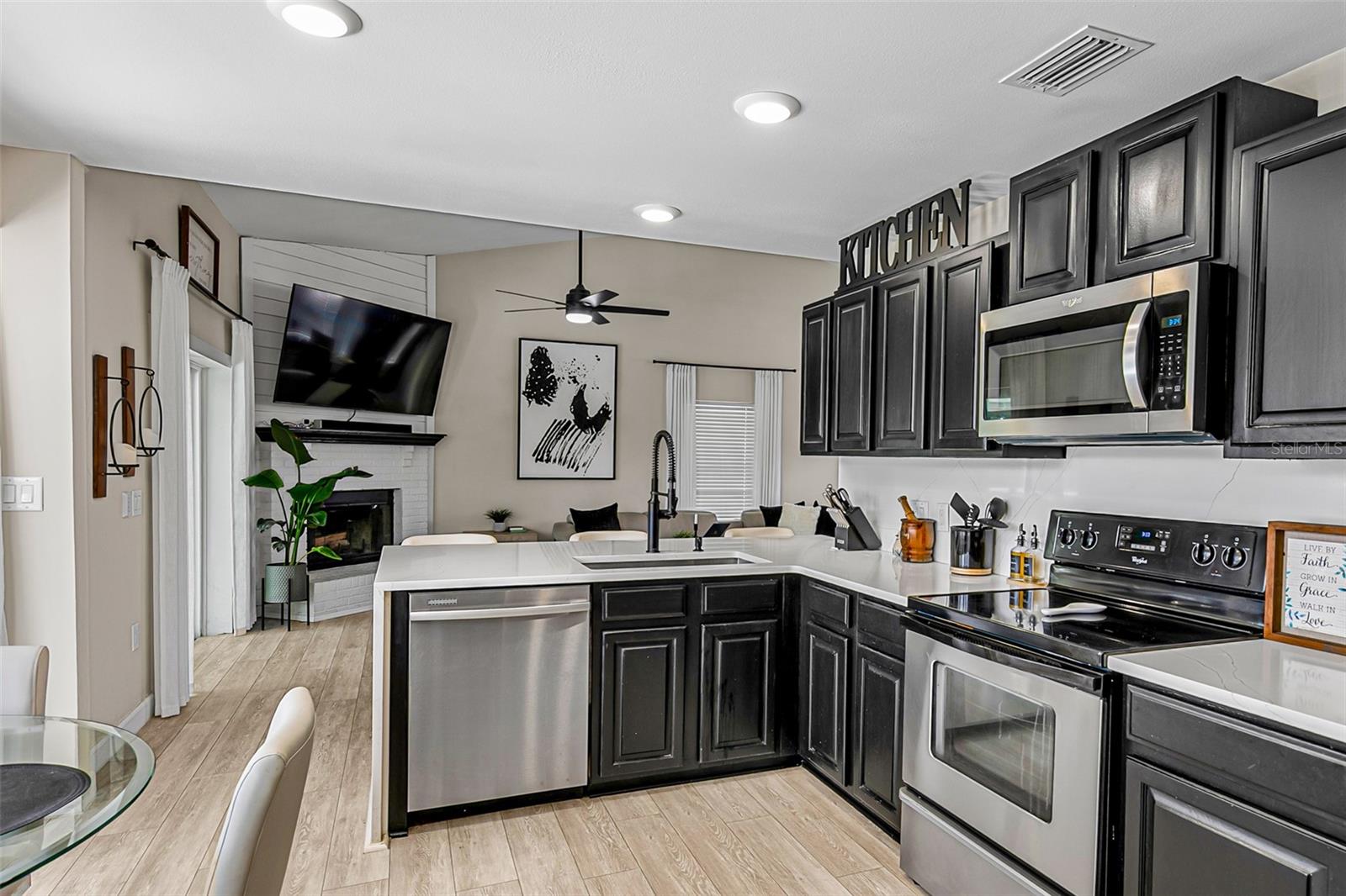 Image 44 of 61 For 4236 Pondapple Drive