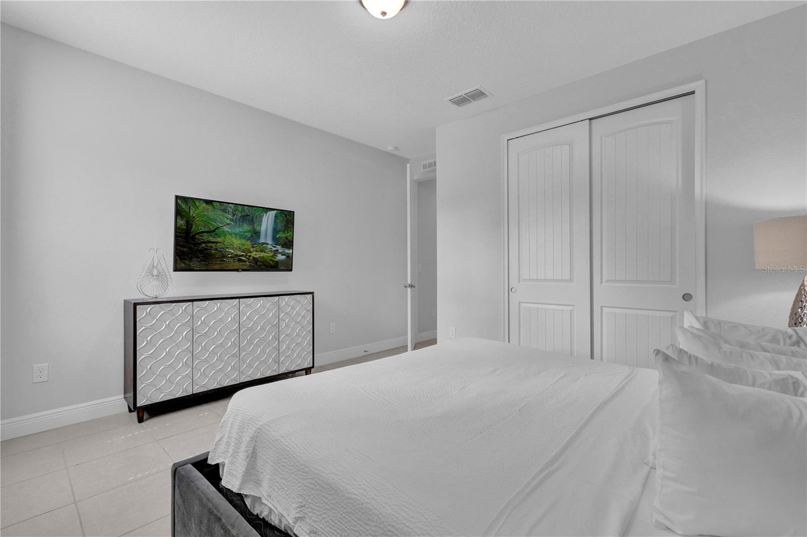 Listing photo id 20 for 7524 Marker Avenue