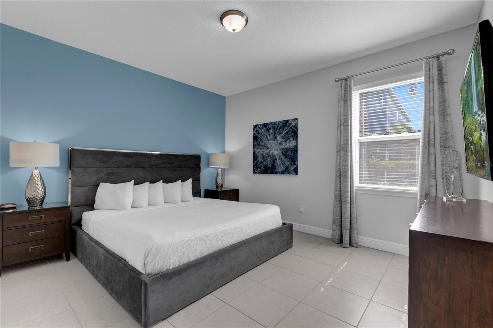 Listing photo id 21 for 7524 Marker Avenue