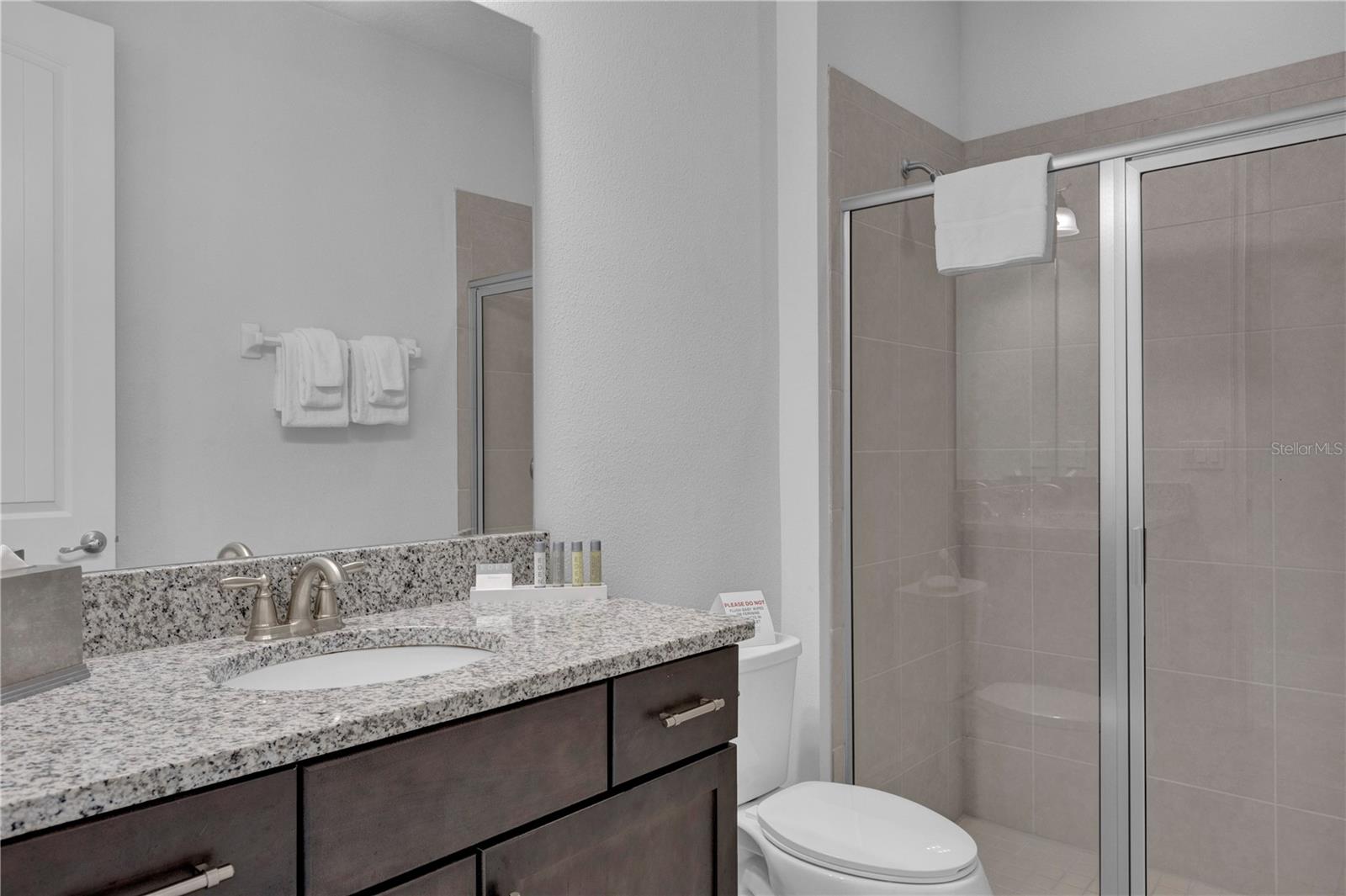 Listing photo id 22 for 7524 Marker Avenue