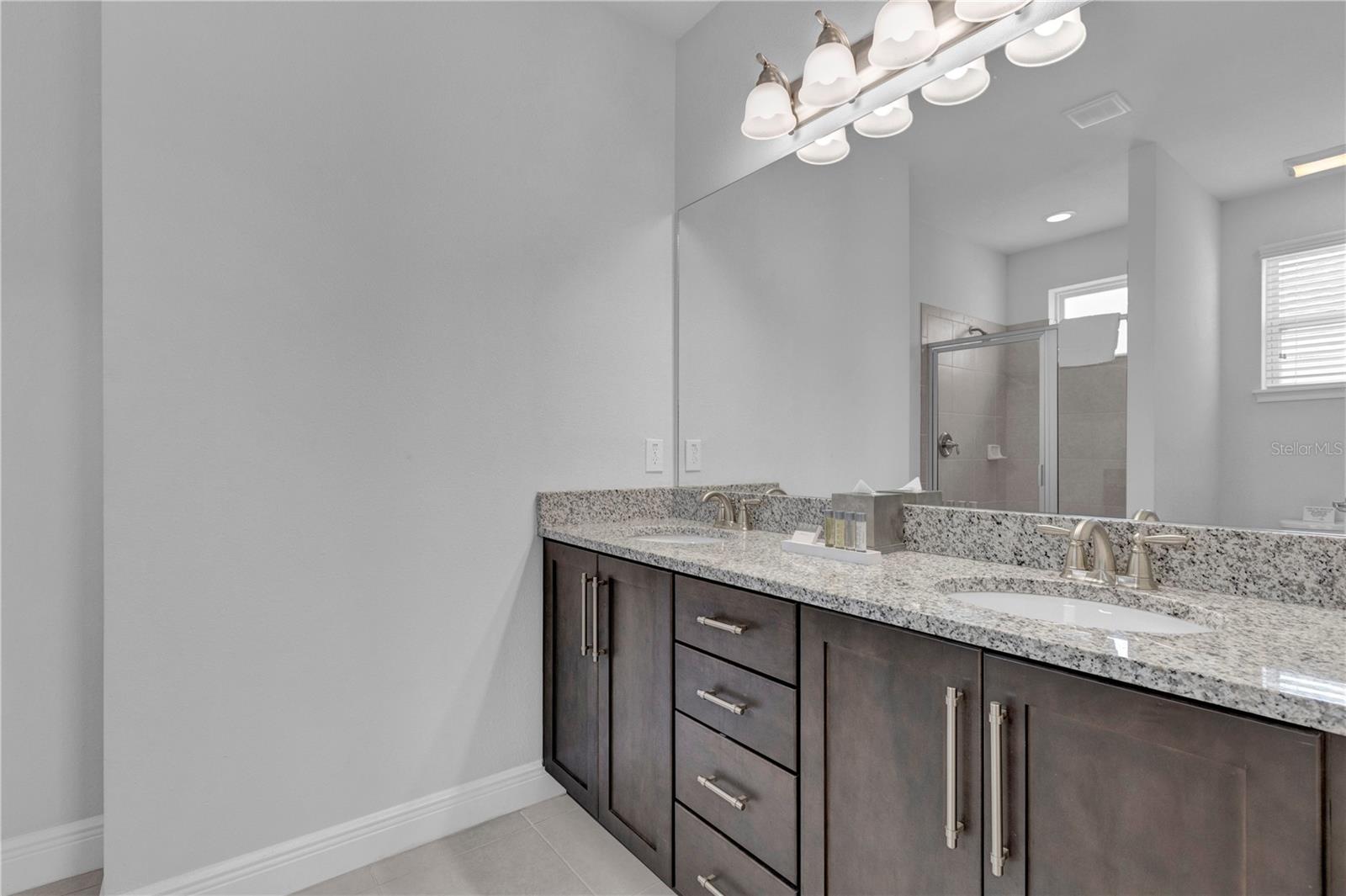 Listing photo id 33 for 7524 Marker Avenue