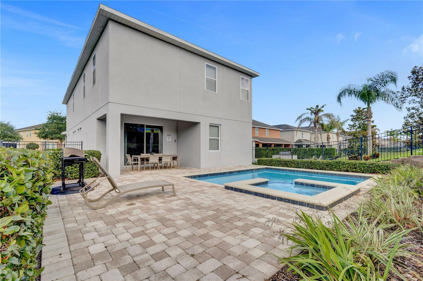 Listing photo id 41 for 7524 Marker Avenue