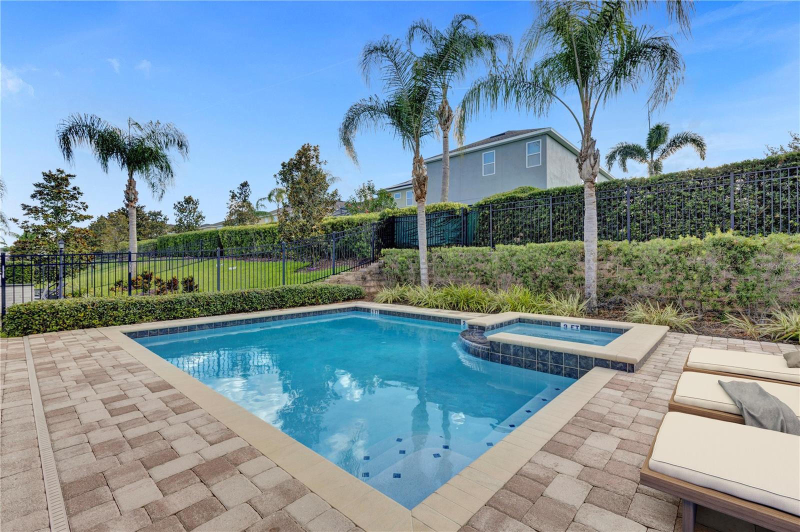 Listing photo id 46 for 7524 Marker Avenue