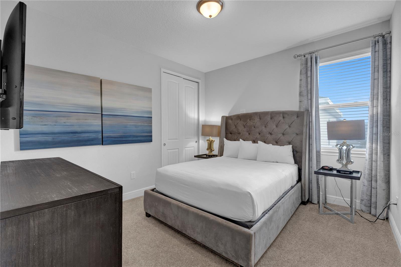Listing photo id 5 for 7524 Marker Avenue