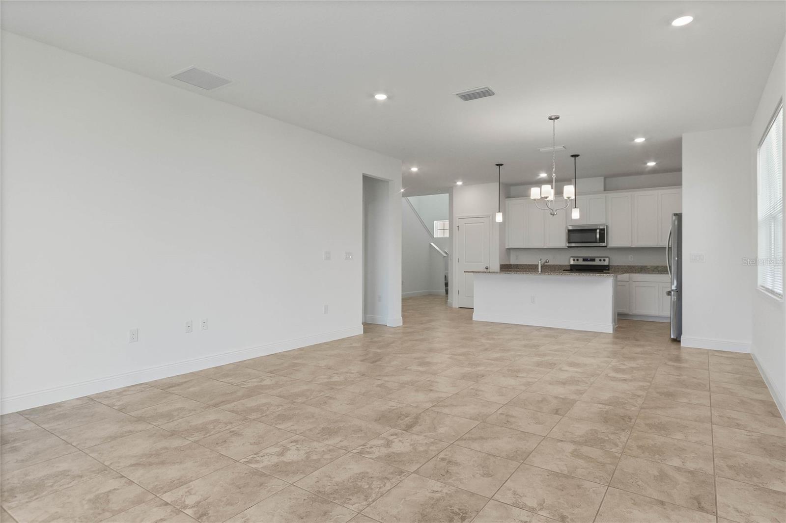 Image 13 of 33 For 2040 Axel Street