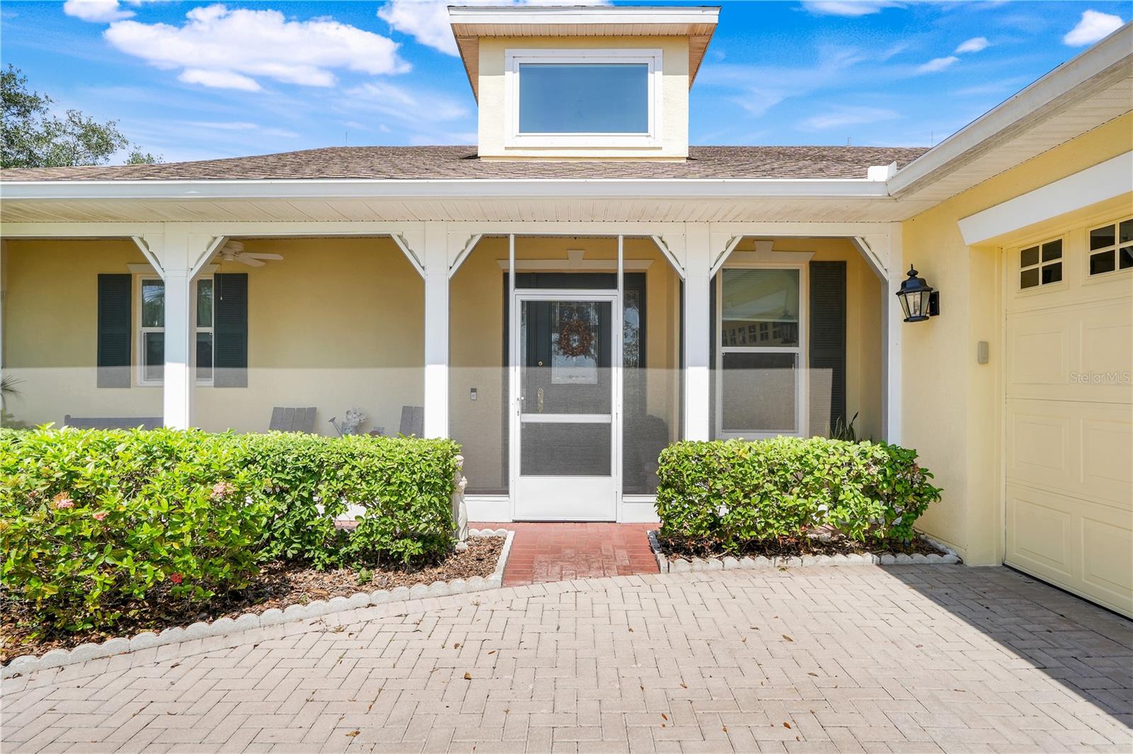 Image 4 of 47 For 217 Lake Cassidy Drive