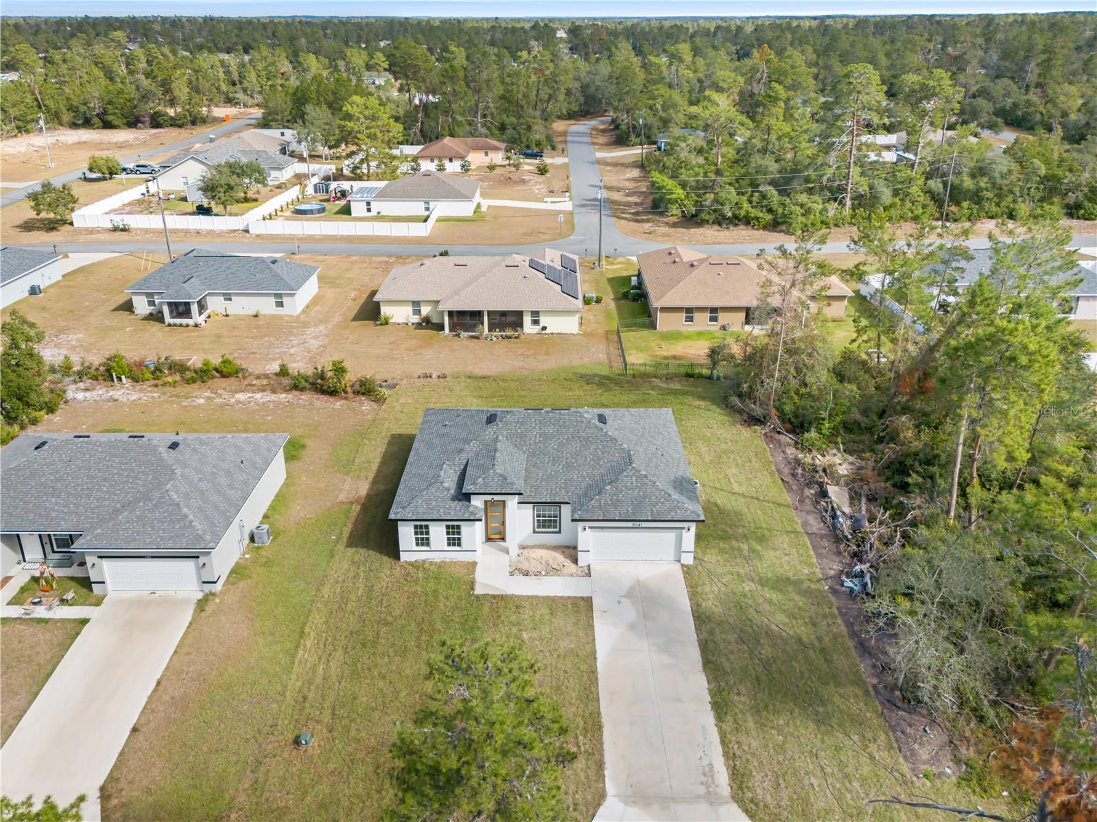 Image 6 of 41 For 3041 168th Loop