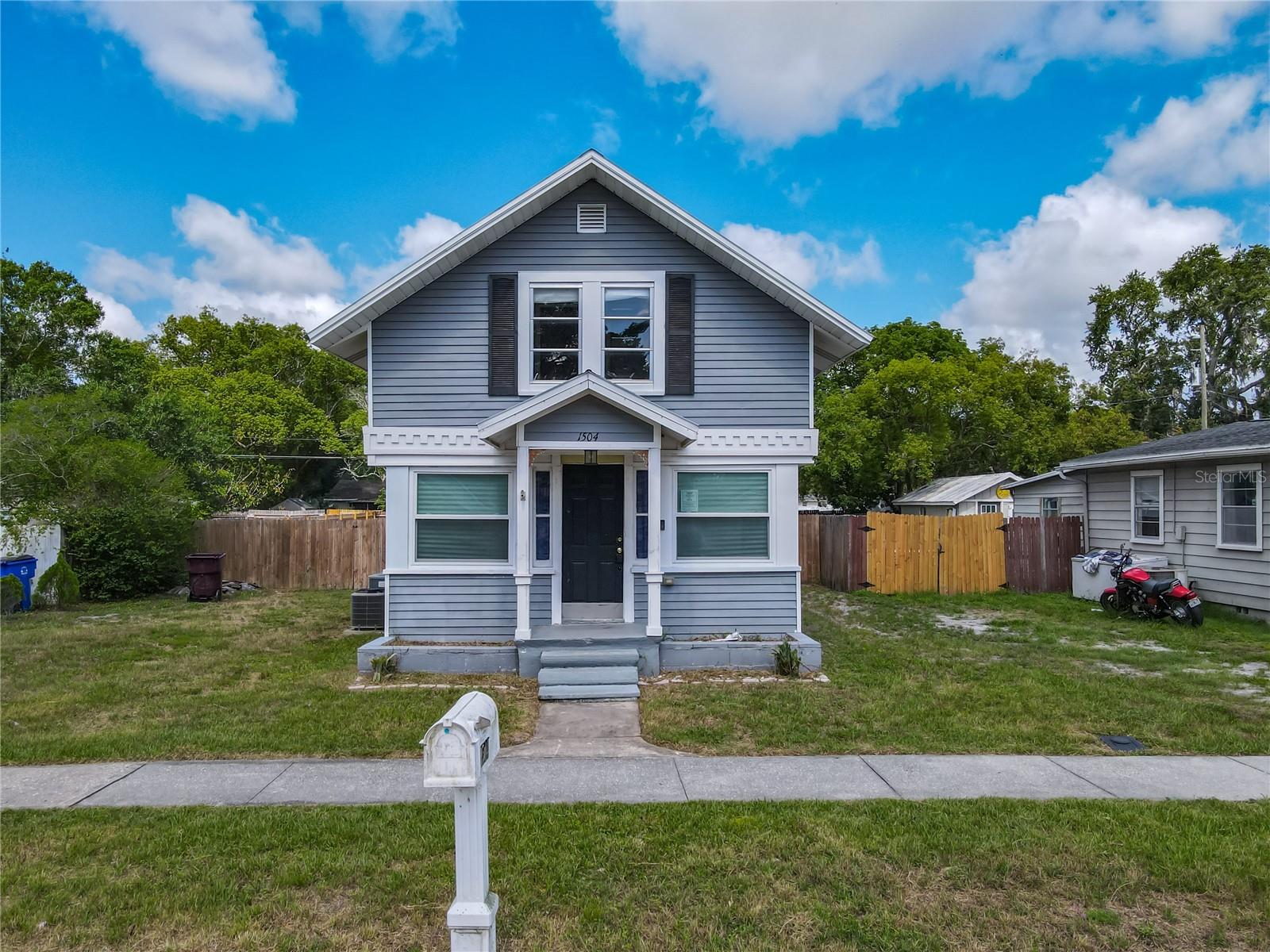 Image 3 of 43 For 1504 Indiana Avenue