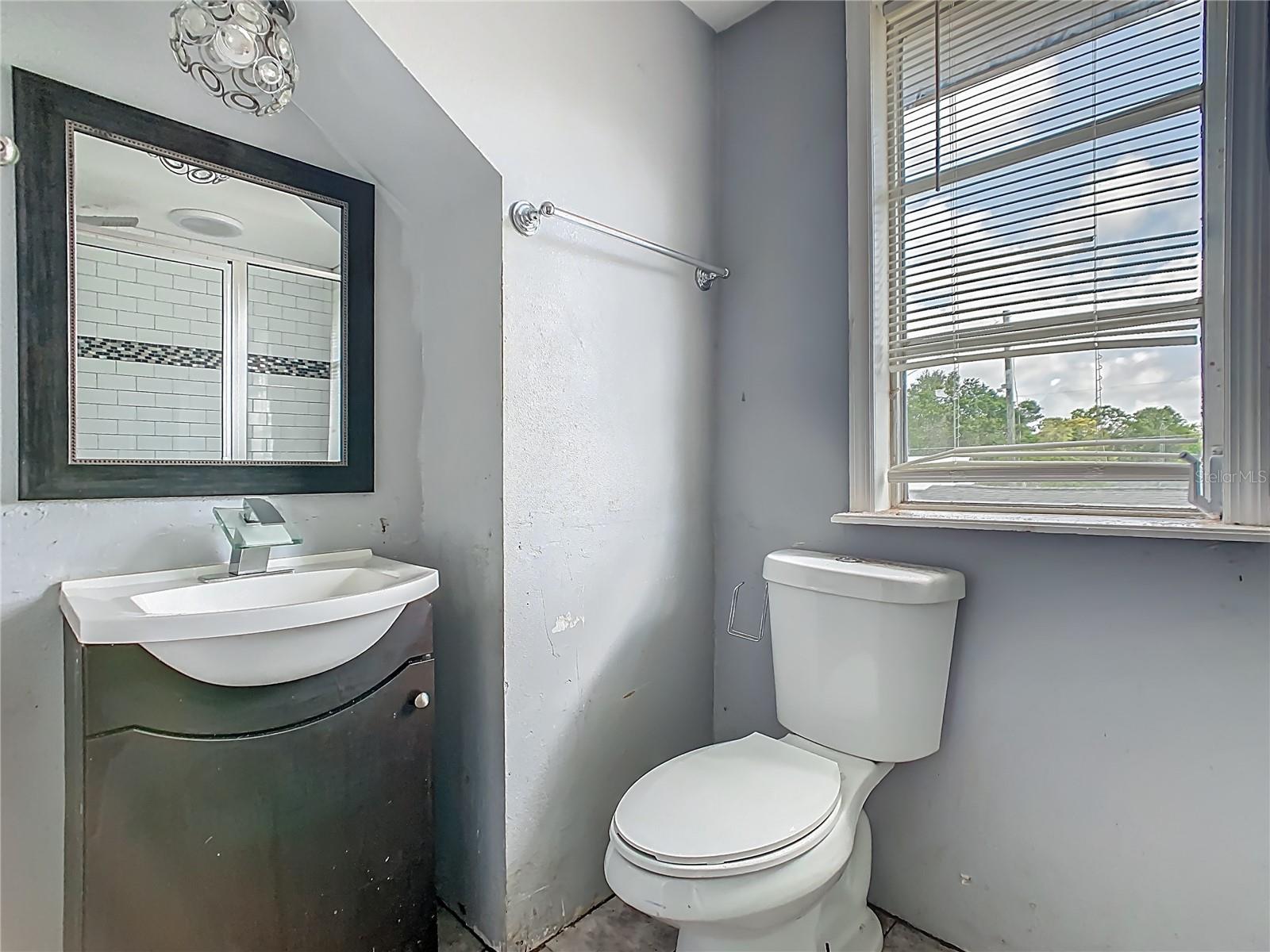 Image 30 of 43 For 1504 Indiana Avenue