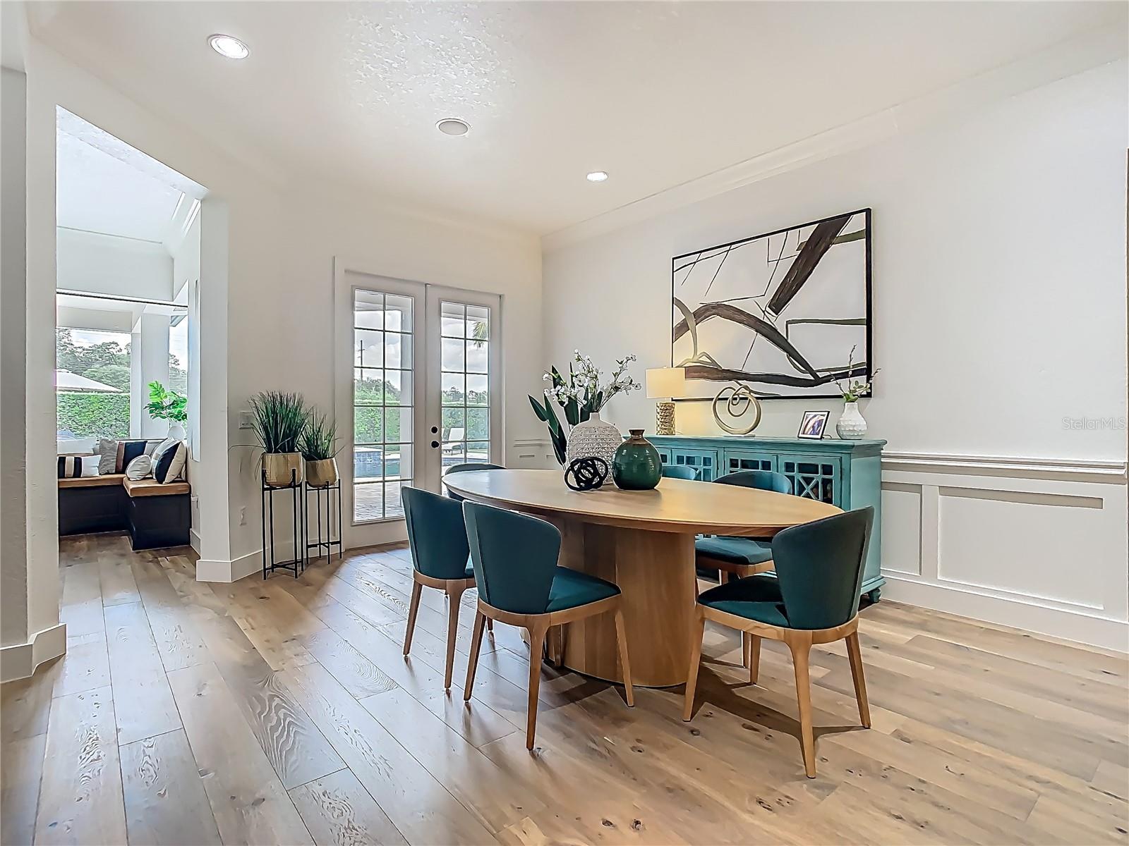 Image 16 of 98 For 9942 Hatton Circle