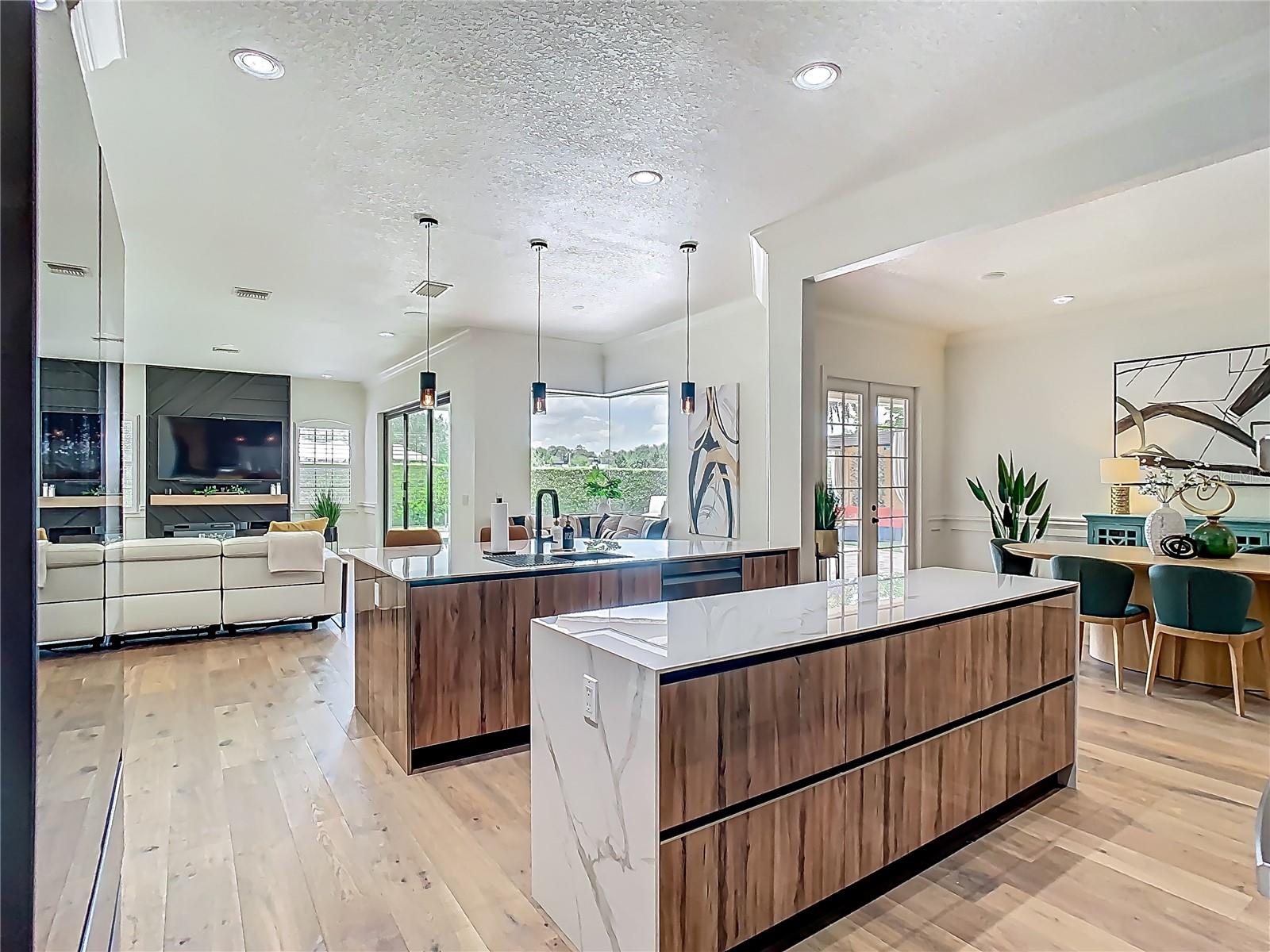 Image 27 of 98 For 9942 Hatton Circle