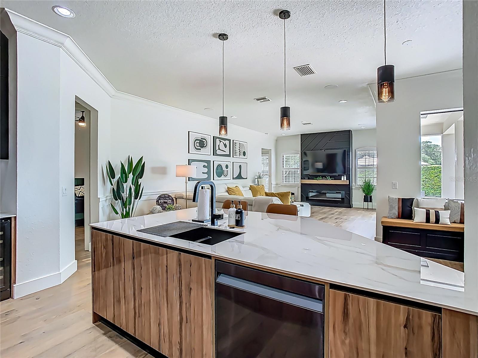 Image 30 of 98 For 9942 Hatton Circle