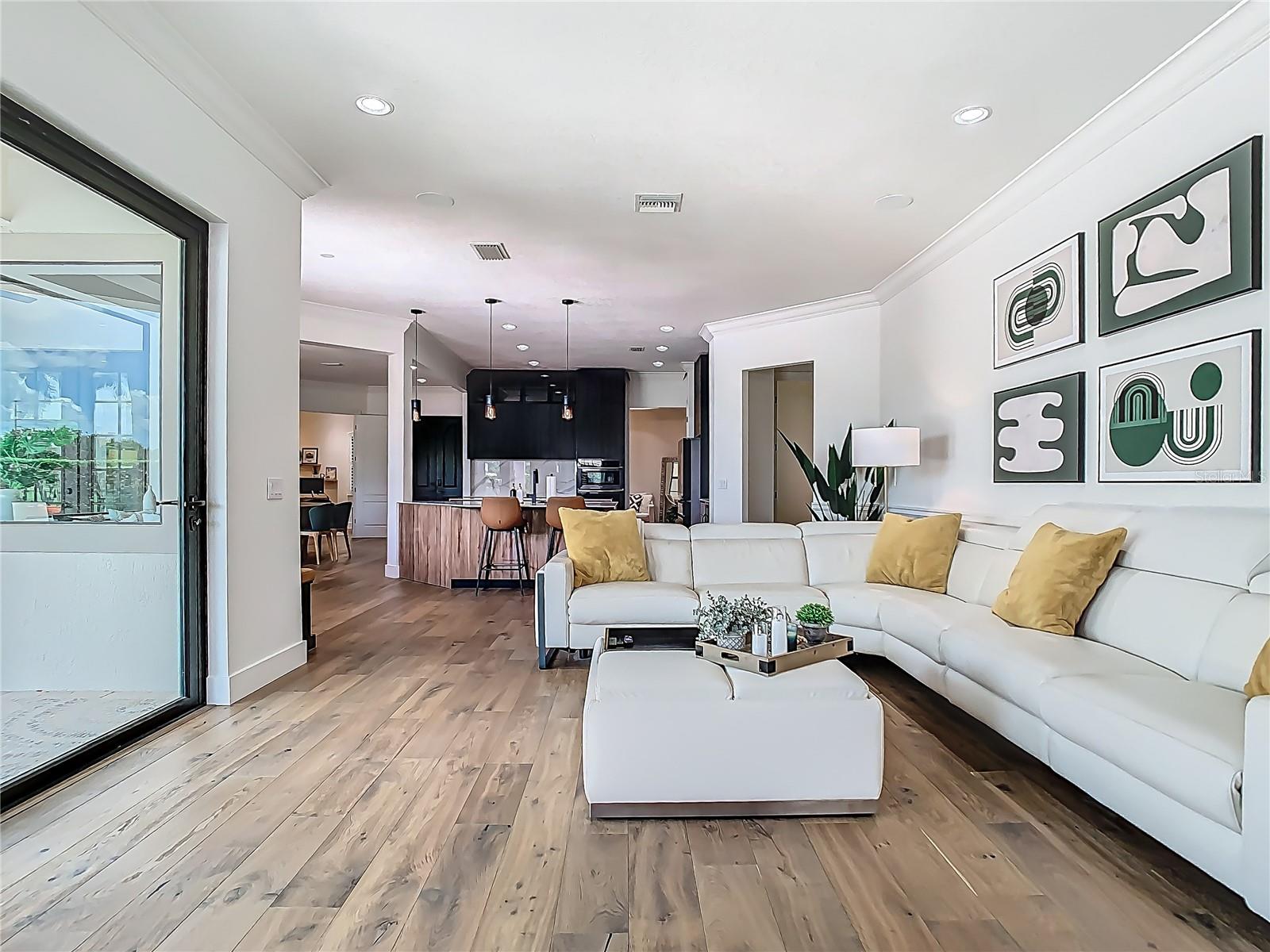 Image 36 of 98 For 9942 Hatton Circle
