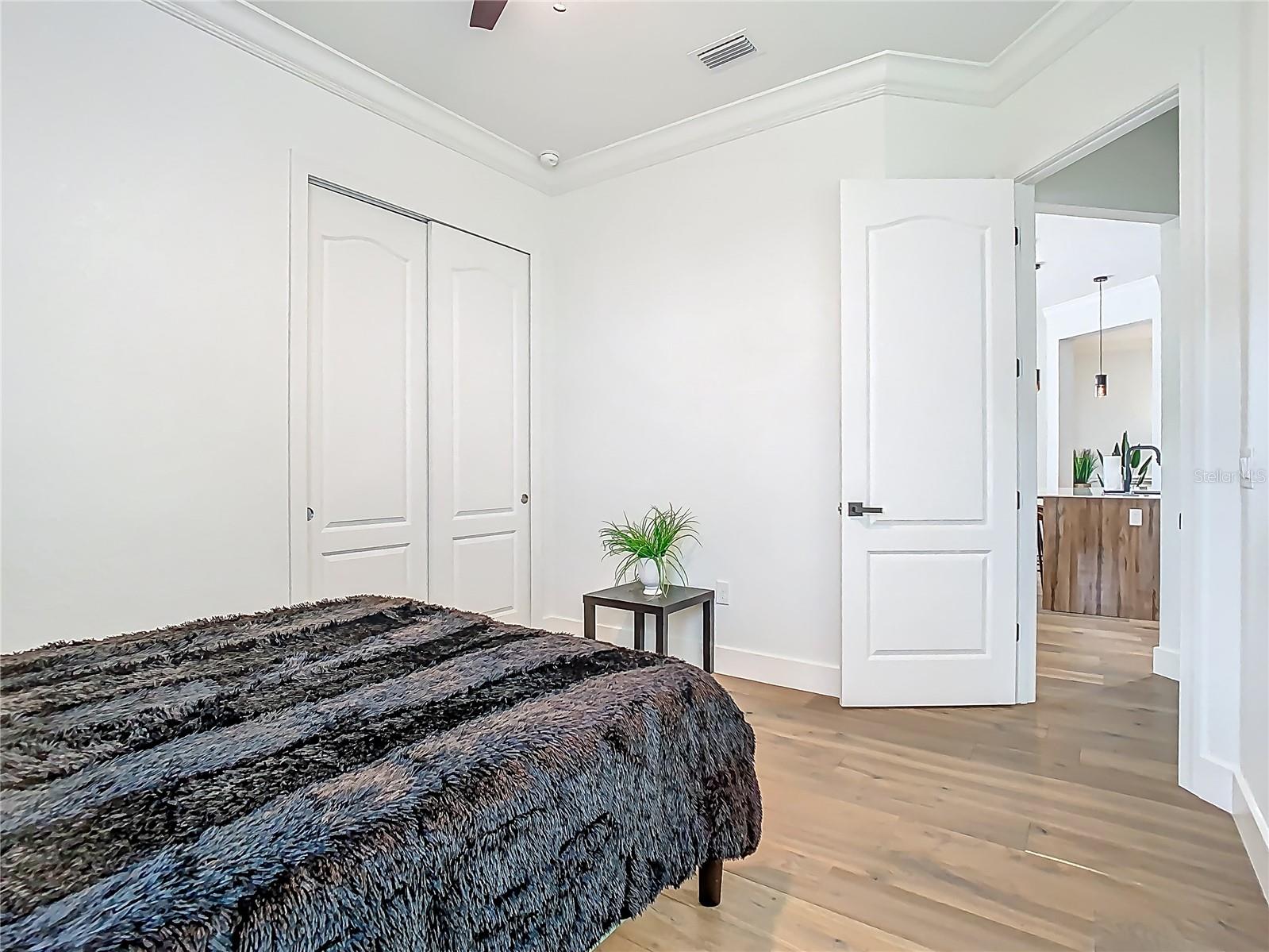 Image 61 of 98 For 9942 Hatton Circle