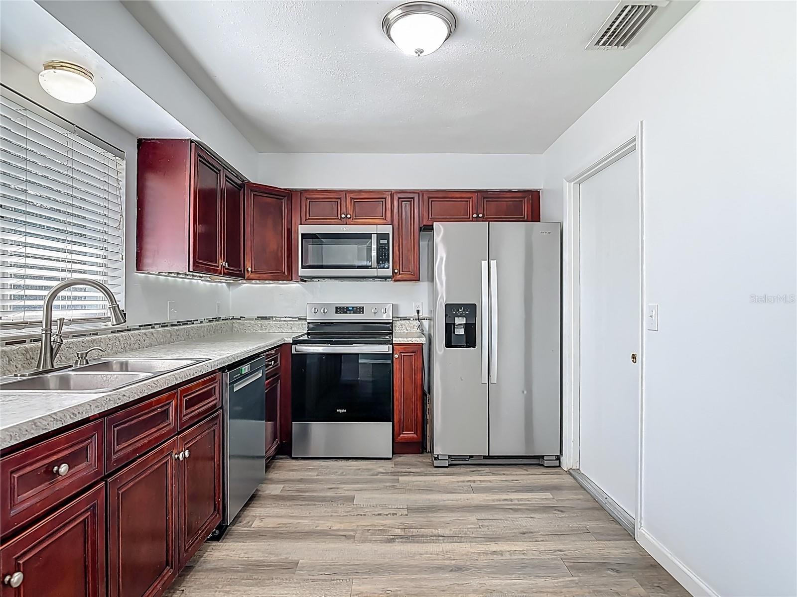 Image 11 of 44 For 1276 Comerwood Drive