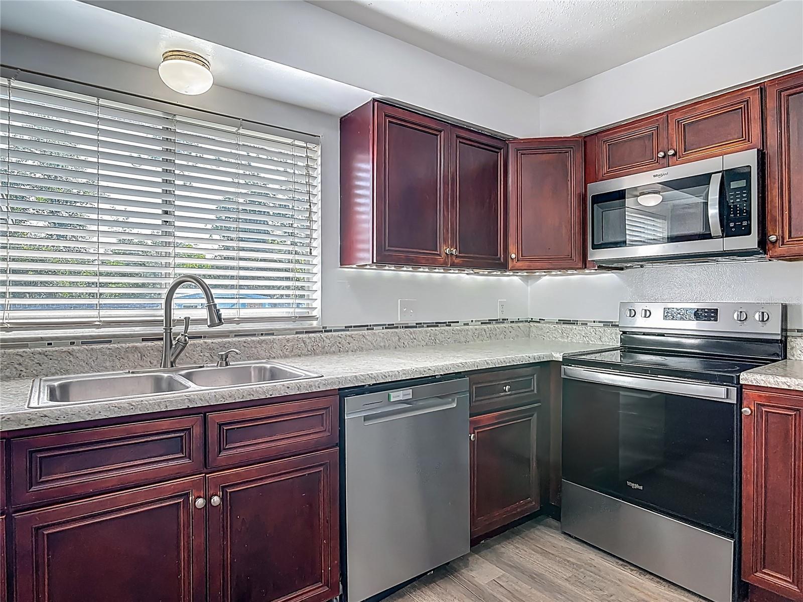 Image 12 of 44 For 1276 Comerwood Drive