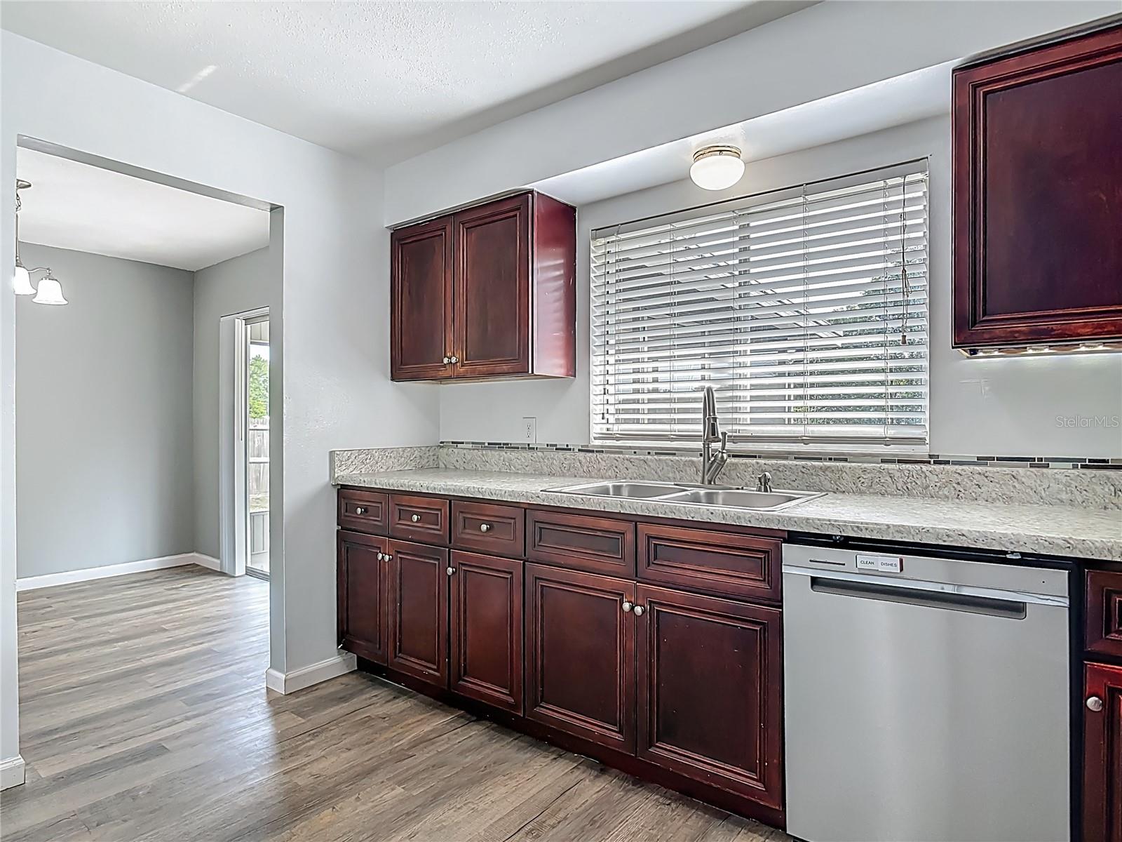 Image 13 of 44 For 1276 Comerwood Drive