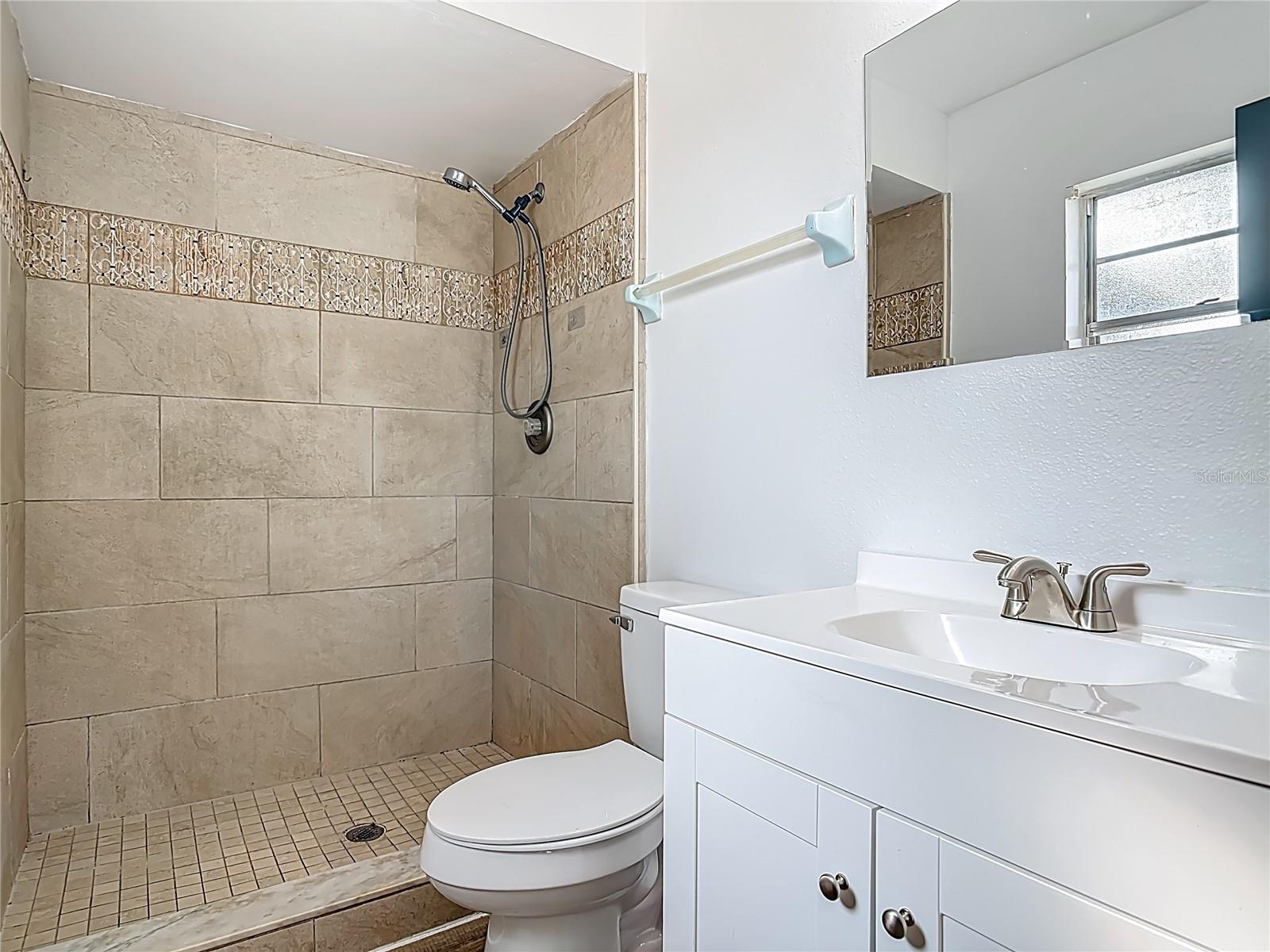 Image 21 of 44 For 1276 Comerwood Drive