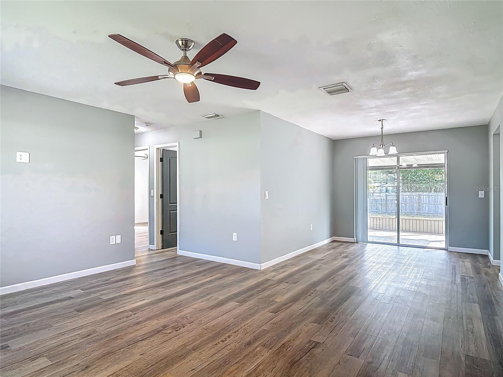 Image 3 of 44 For 1276 Comerwood Drive