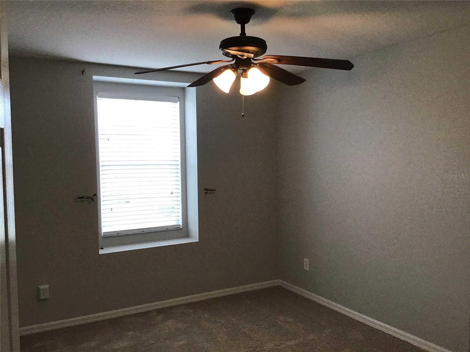Image 12 of 22 For 565 Lake Eagle Lane