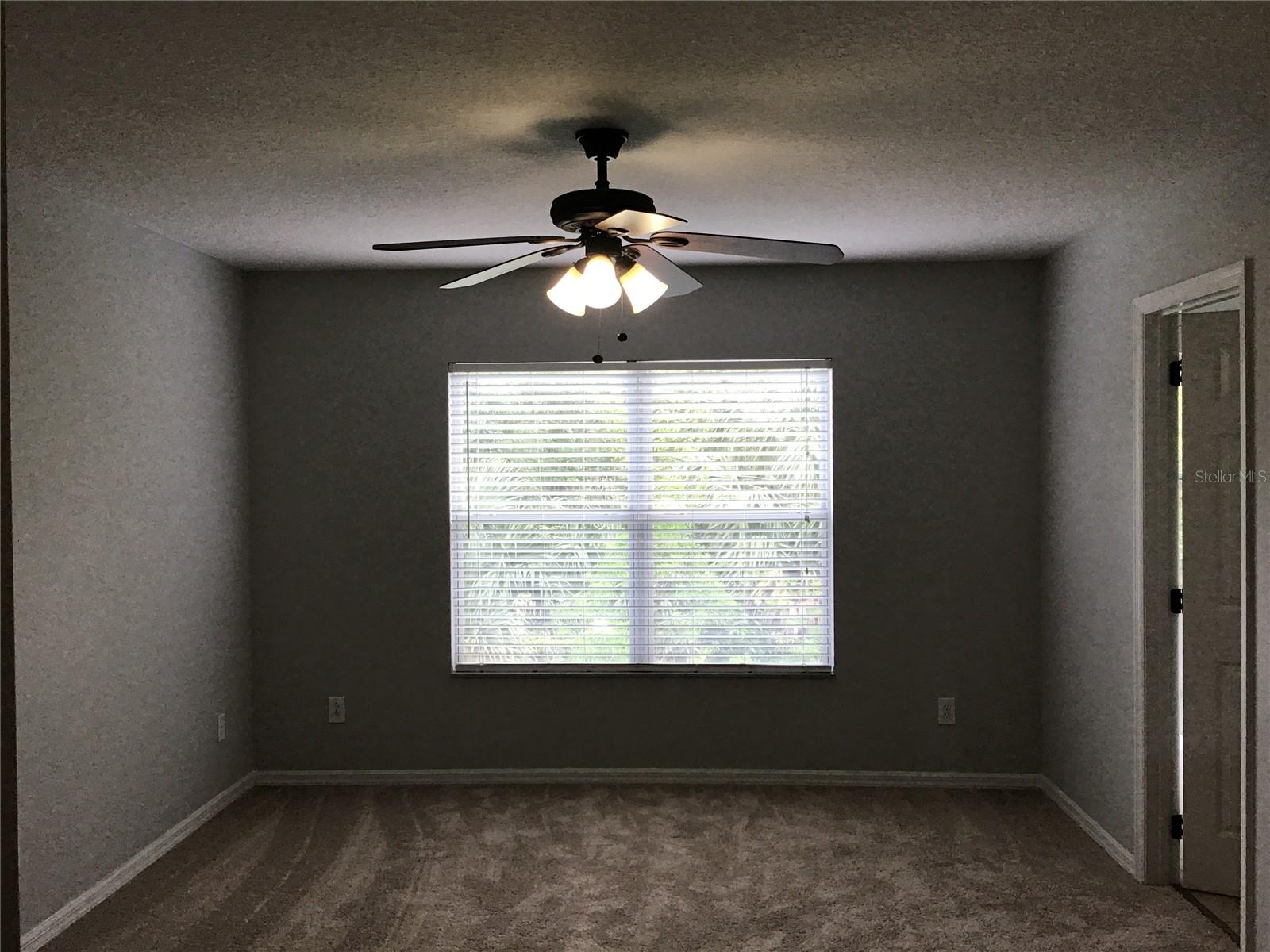 Image 13 of 22 For 565 Lake Eagle Lane