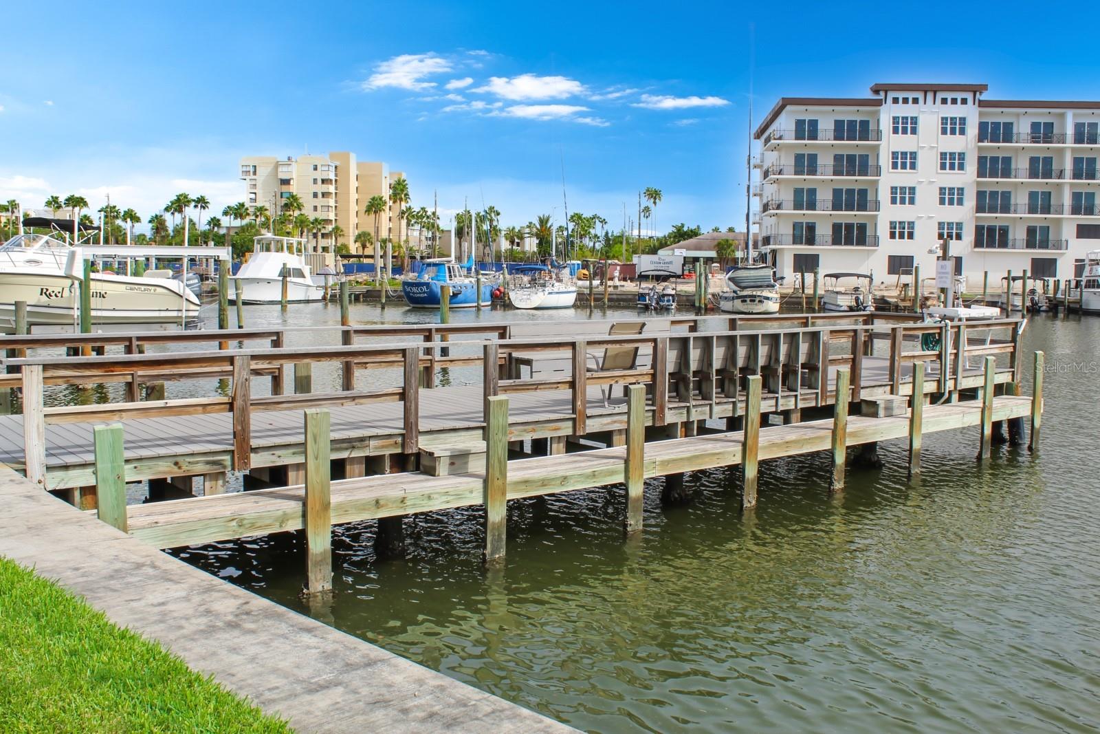 Image 27 of 29 For 215 Medallion Boulevard G